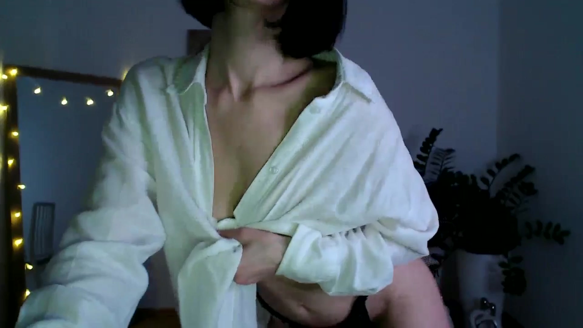 Gallery image thumbnail from the_realpearl's myfreecams stream on, 02/23/2025, 17:33 image 16 of 20