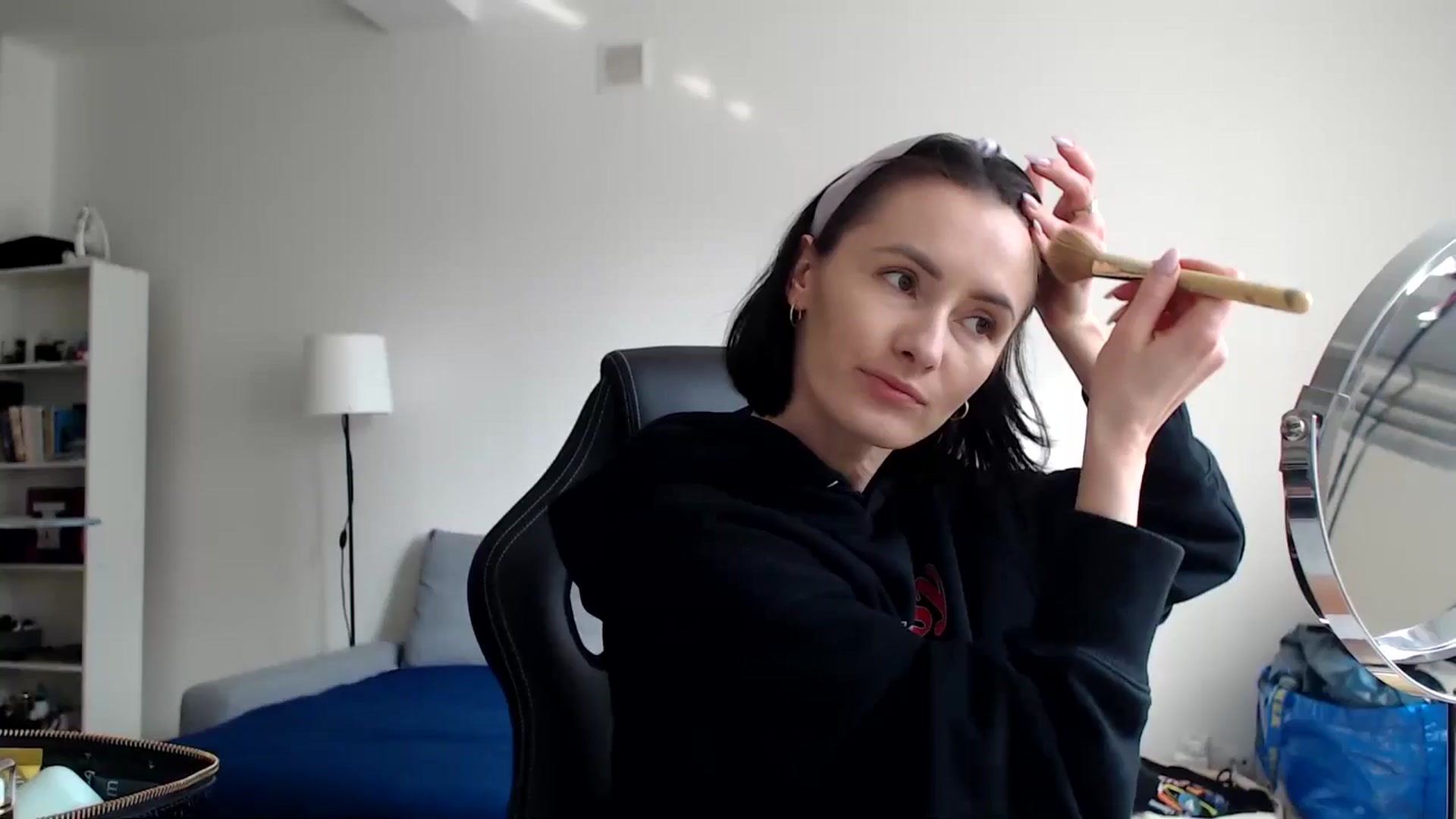 Gallery image thumbnail from the_realpearl's myfreecams stream on, 02/25/2025, 13:23 image 4 of 20