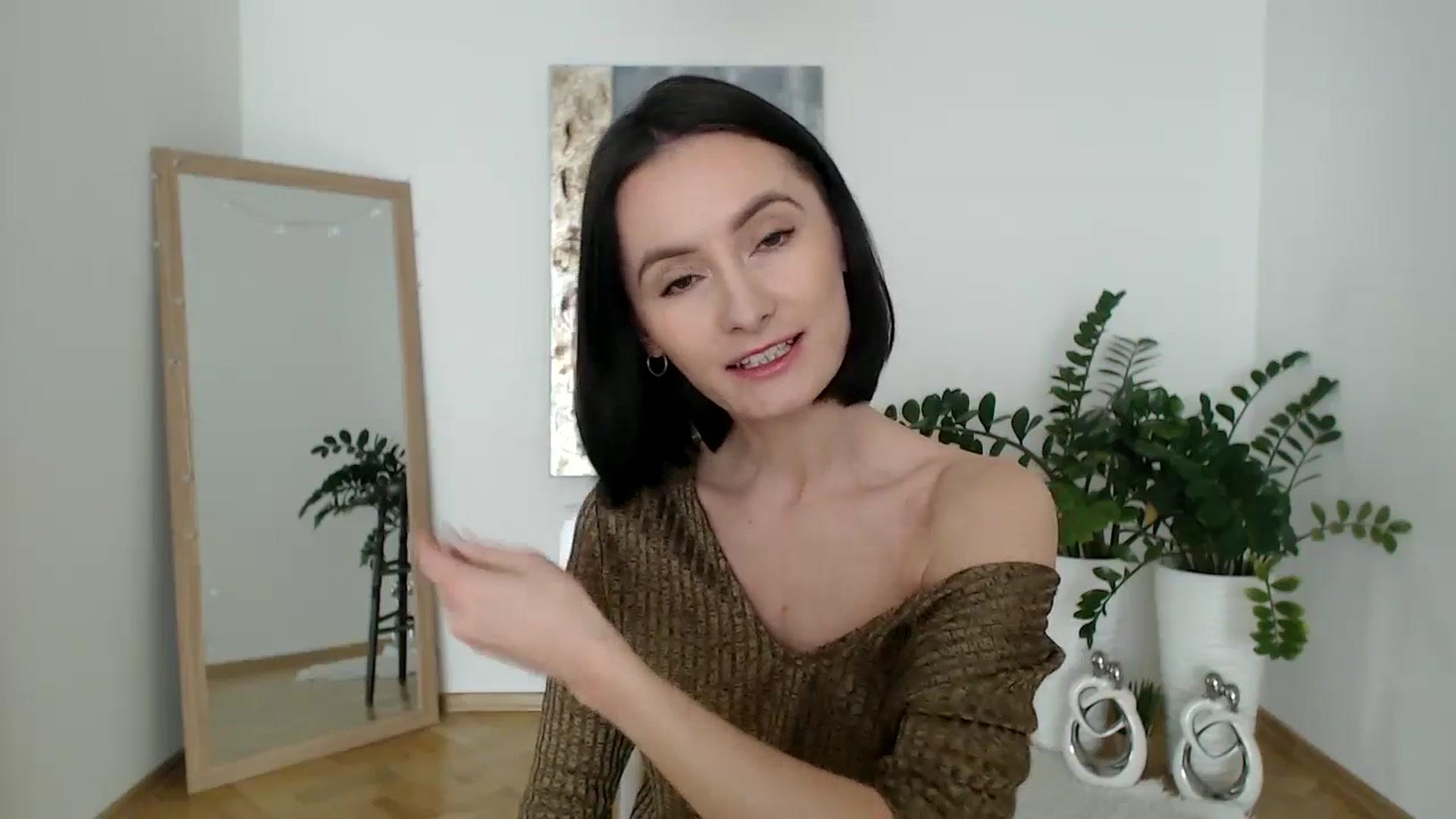 Gallery image thumbnail from the_realpearl's myfreecams stream on, 02/26/2025, 12:44 image 11 of 20