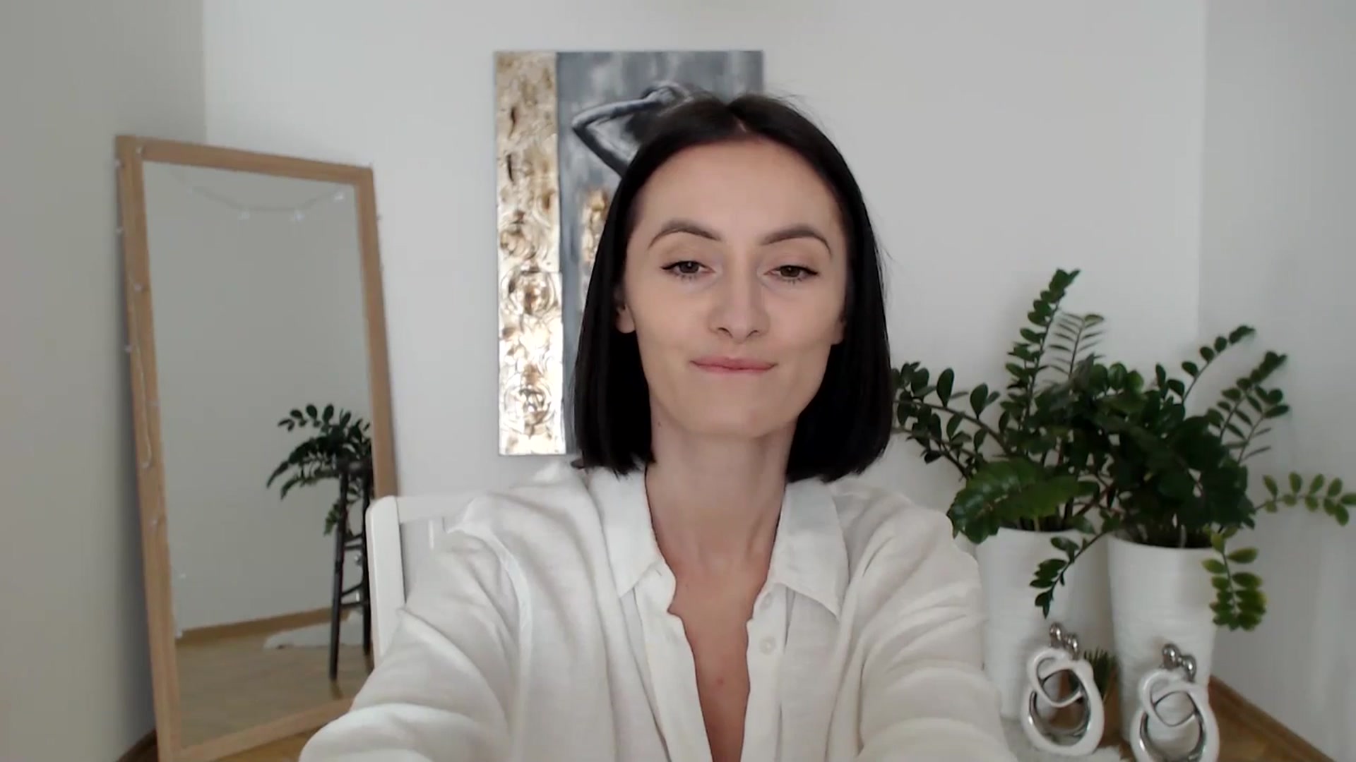 Gallery image thumbnail from the_realpearl's myfreecams stream on, 03/03/2025, 14:29 image 11 of 20