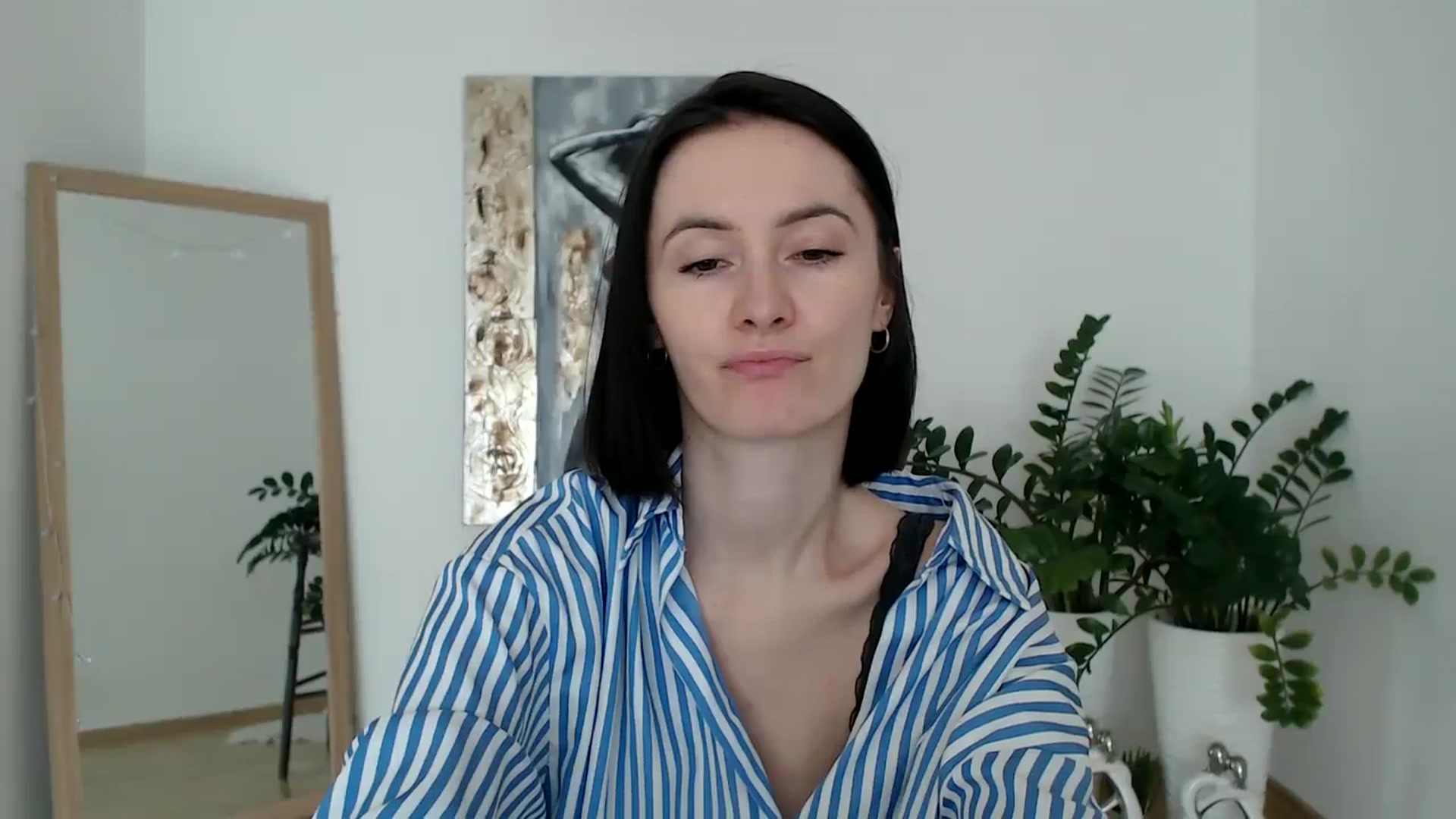 Gallery image thumbnail from the_realpearl's myfreecams stream on, 03/07/2025, 13:21 image 18 of 20
