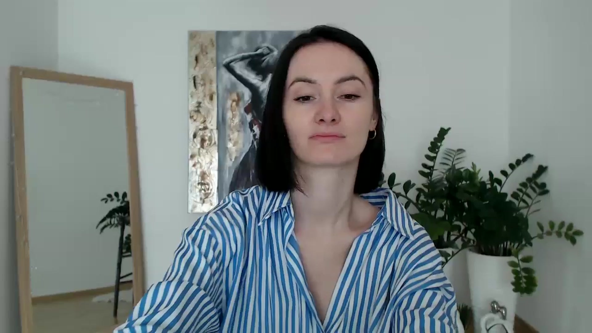 Gallery image thumbnail from the_realpearl's myfreecams stream on, 03/07/2025, 13:21 image 15 of 20