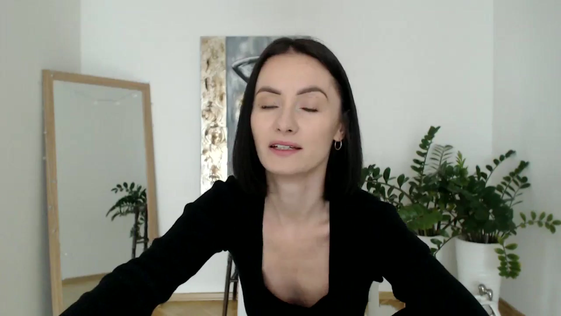 Gallery image thumbnail from the_realpearl's myfreecams stream on, 03/11/2025, 15:07 image 20 of 20
