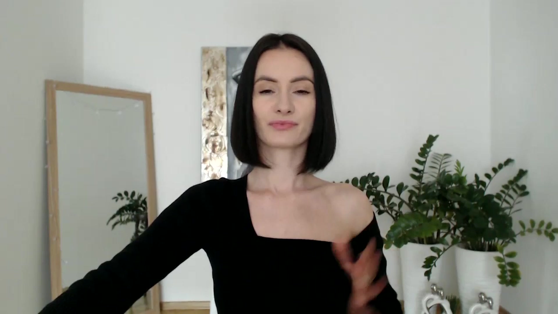 Gallery image thumbnail from the_realpearl's myfreecams stream on, 03/11/2025, 15:07 image 11 of 20