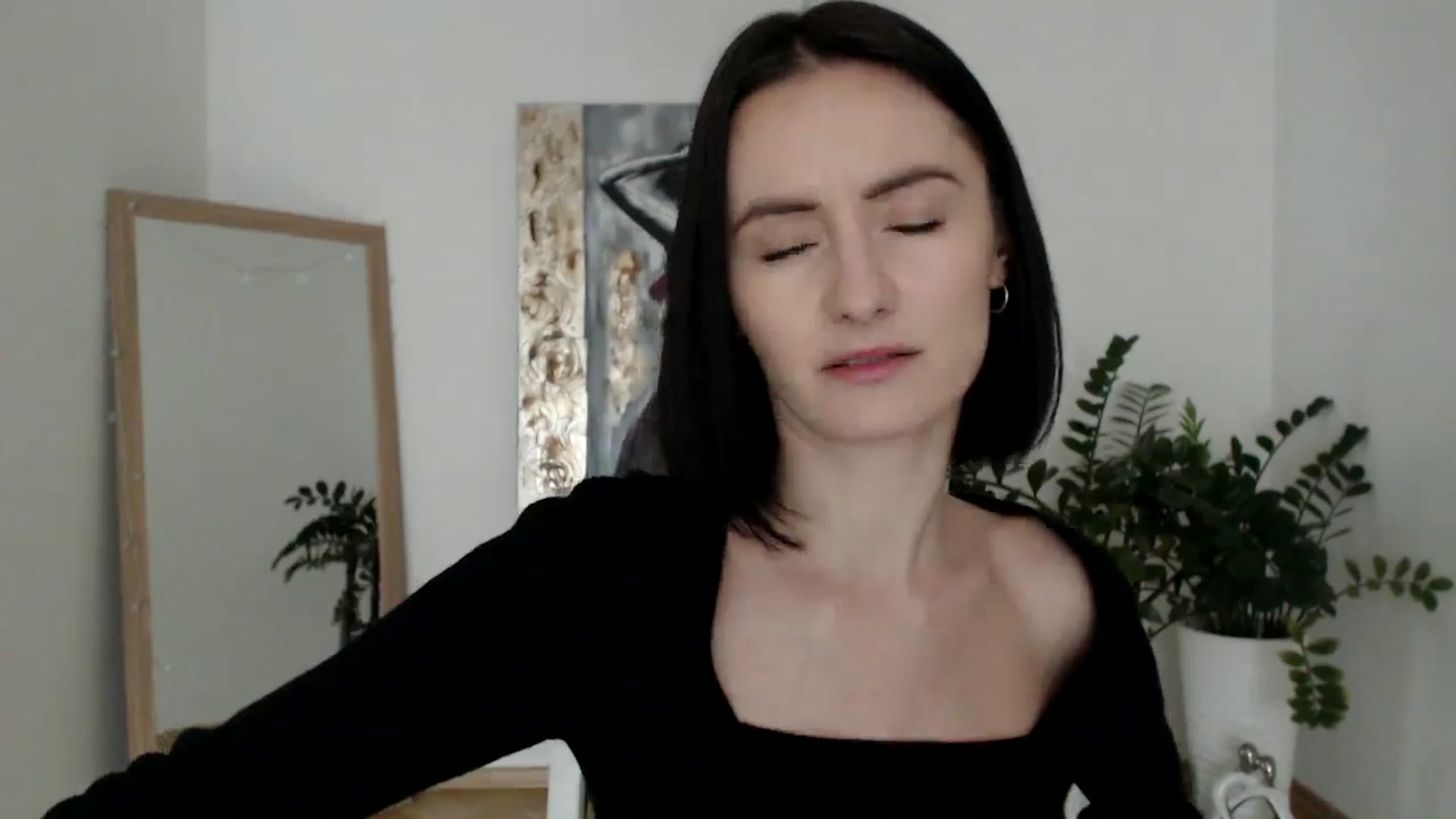 Gallery image thumbnail from the_realpearl's myfreecams stream on, 03/11/2025, 15:58 image 10 of 20