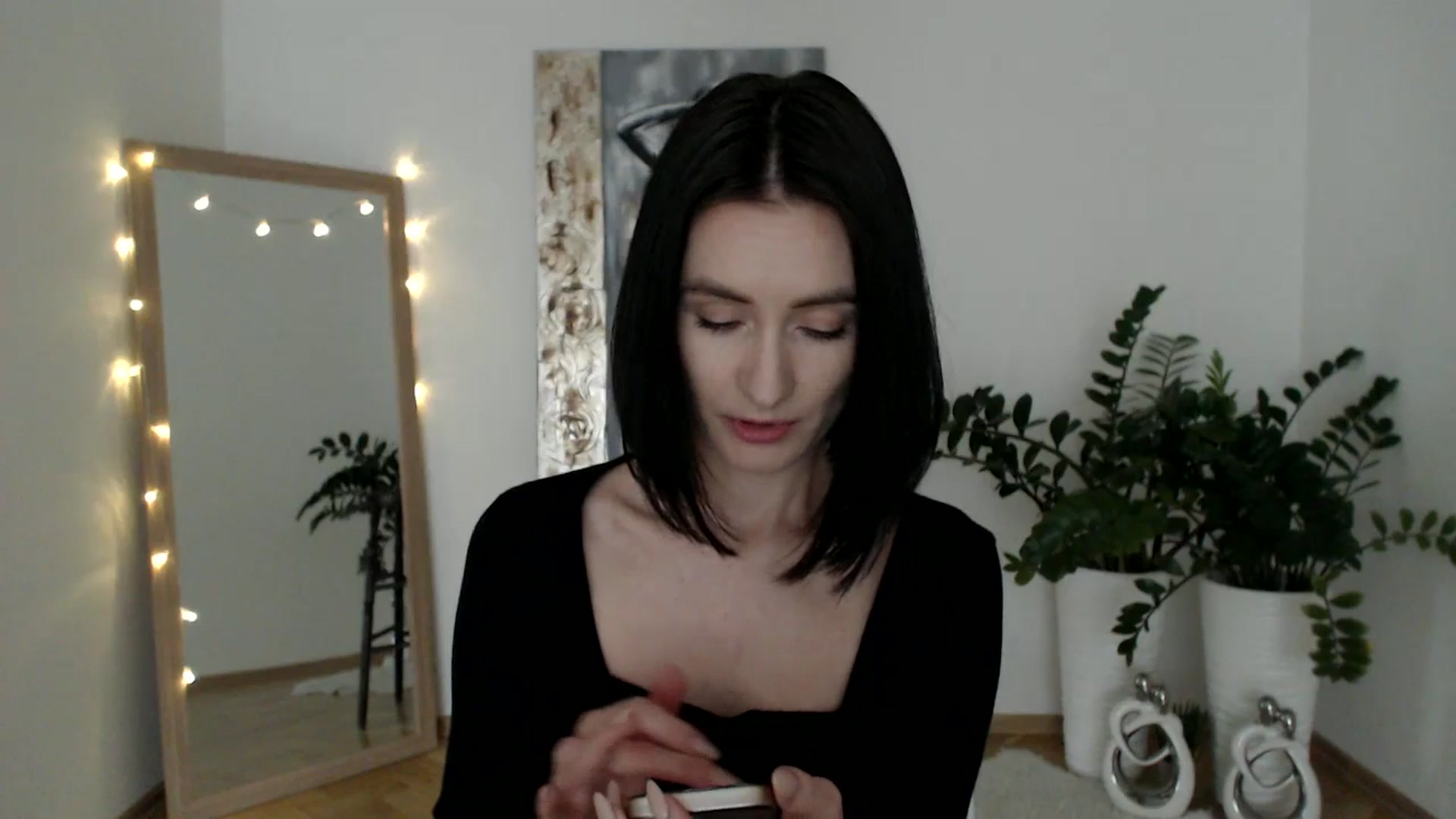 Gallery image thumbnail from the_realpearl's myfreecams stream on, 03/11/2025, 15:58 image 14 of 20