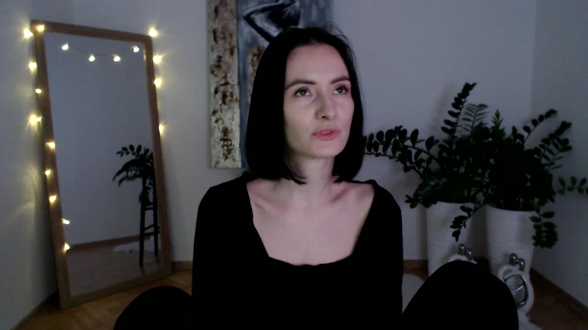 Gallery image thumbnail from the_realpearl's myfreecams stream on, 03/11/2025, 16:27 image 18 of 20