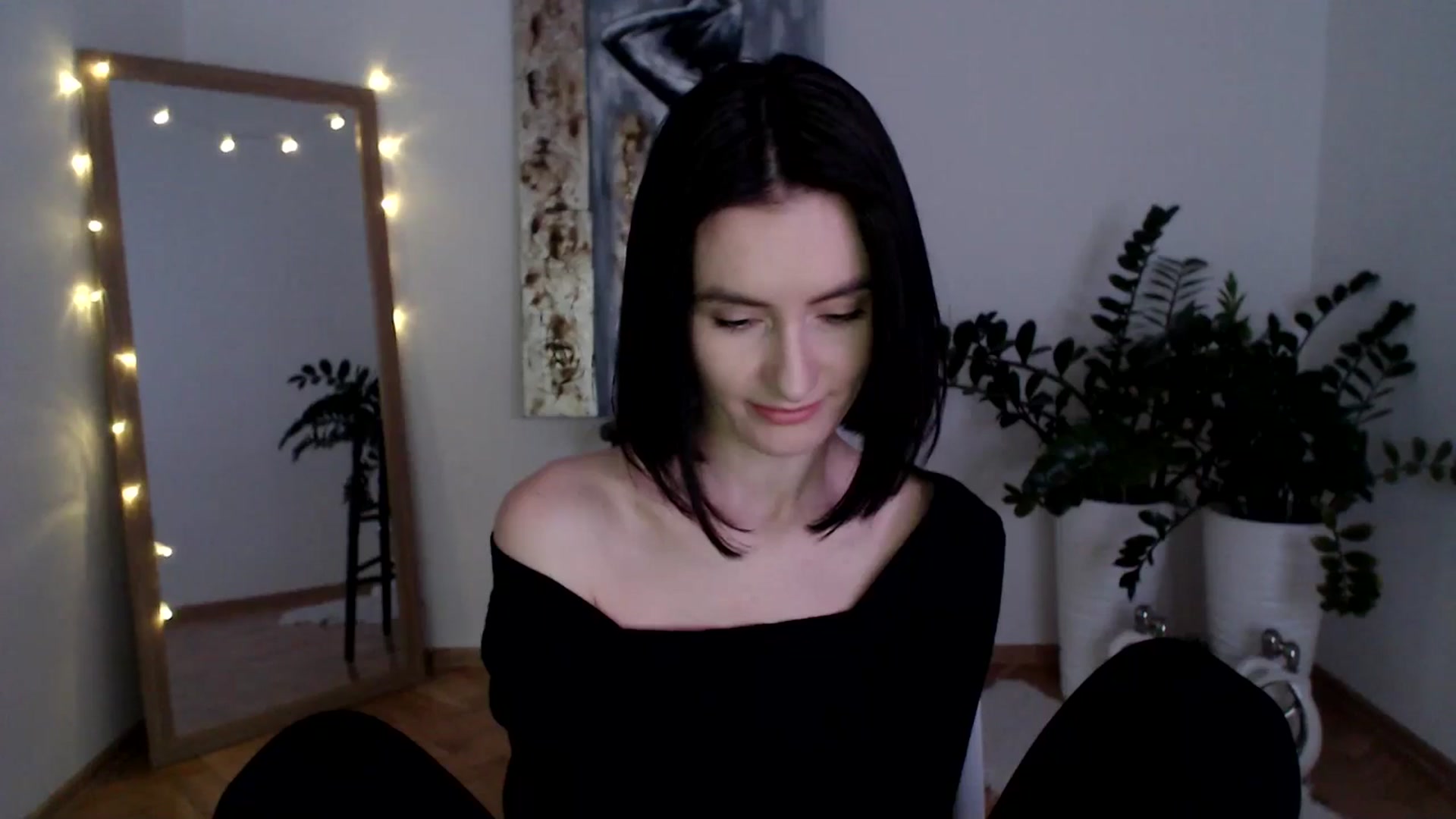 Gallery image thumbnail from the_realpearl's myfreecams stream on, 03/11/2025, 16:27 image 14 of 20