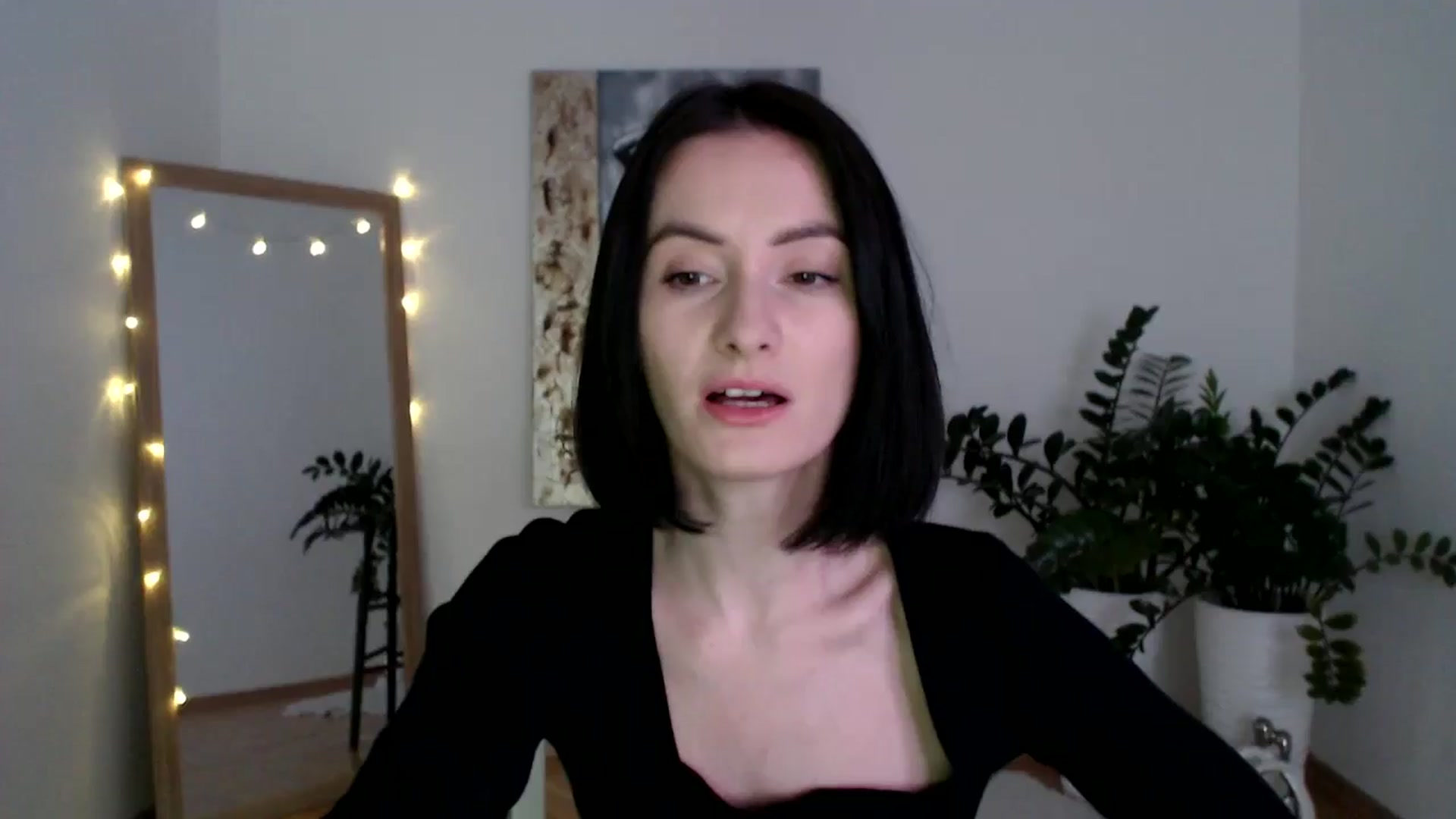 Gallery image thumbnail from the_realpearl's myfreecams stream on, 03/11/2025, 16:27 image 6 of 20