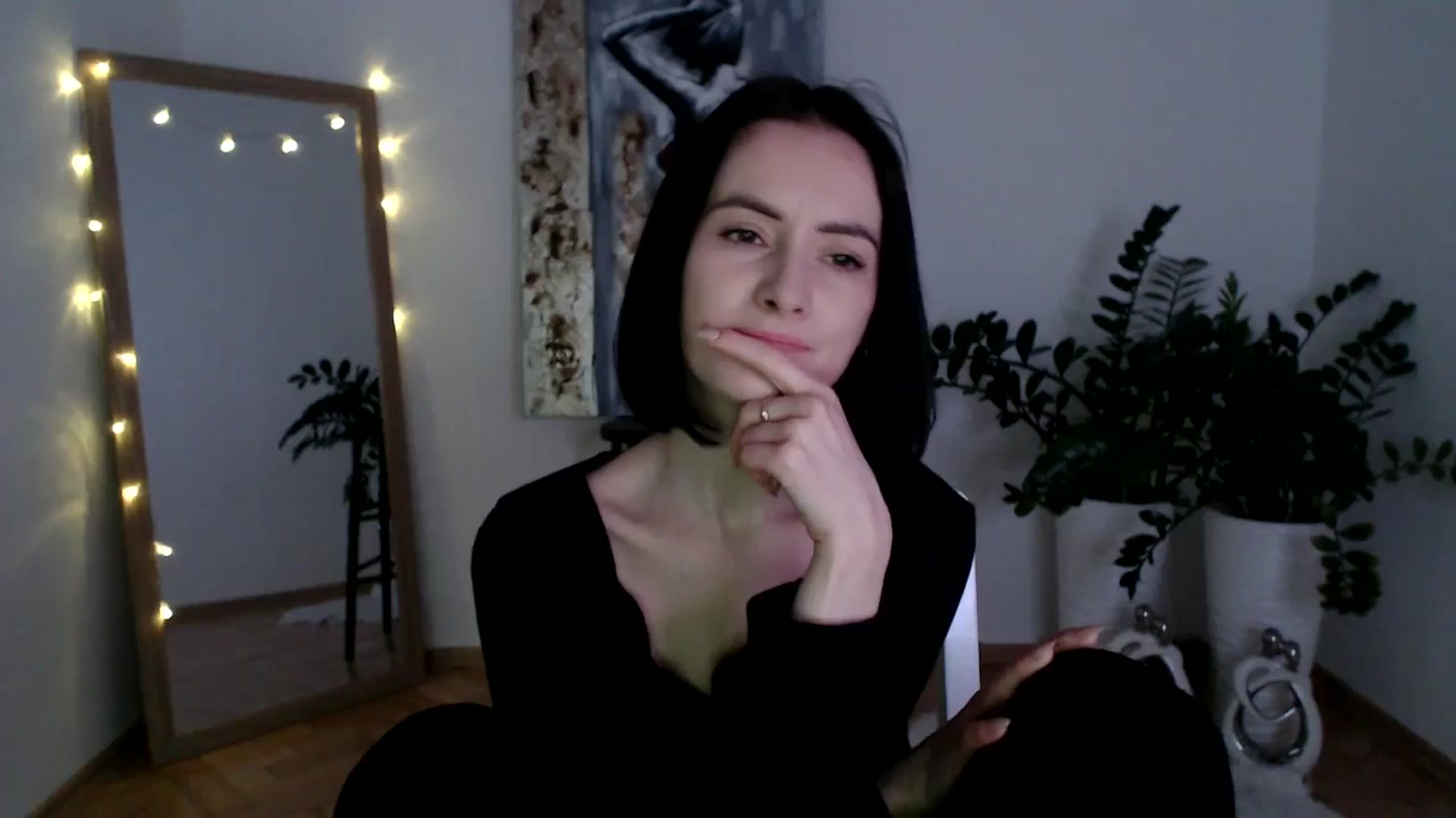 Gallery image thumbnail from the_realpearl's myfreecams stream on, 03/11/2025, 16:27 image 19 of 20