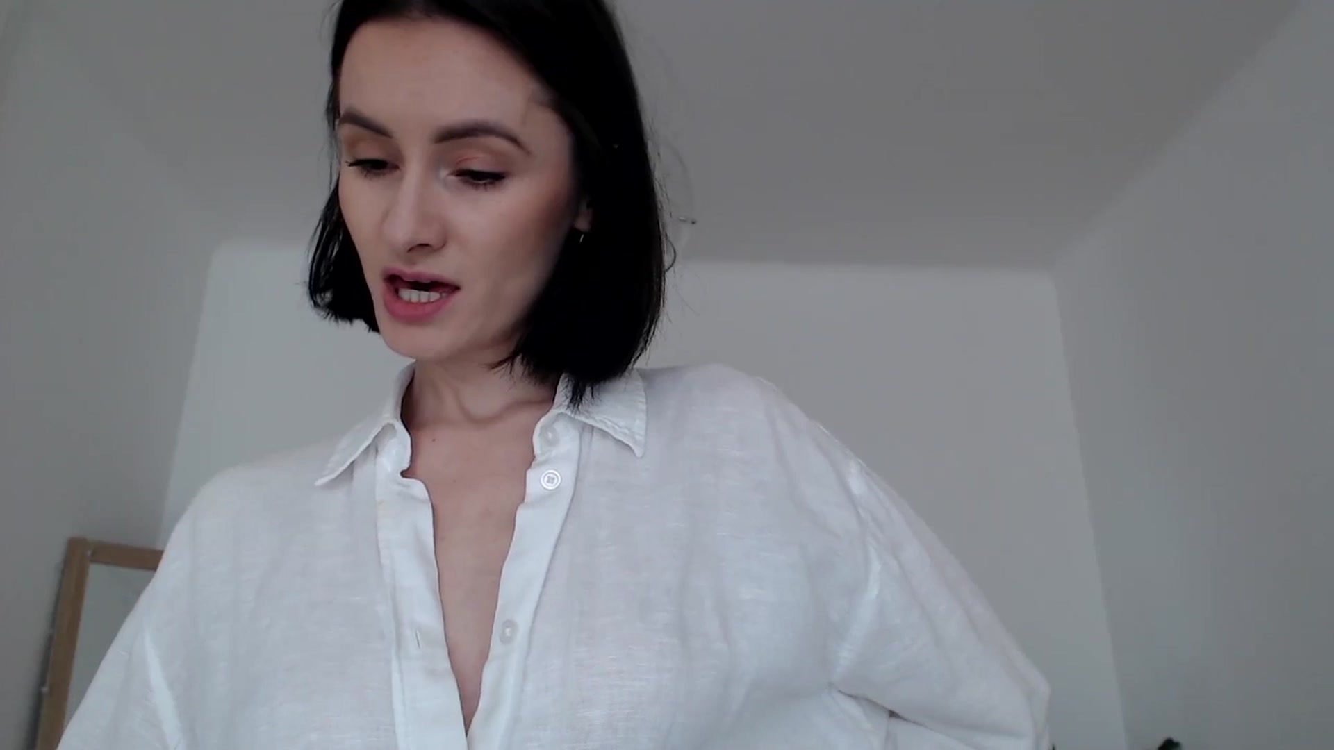 Gallery image thumbnail from the_realpearl's myfreecams stream on, 03/12/2025, 13:26 image 10 of 20