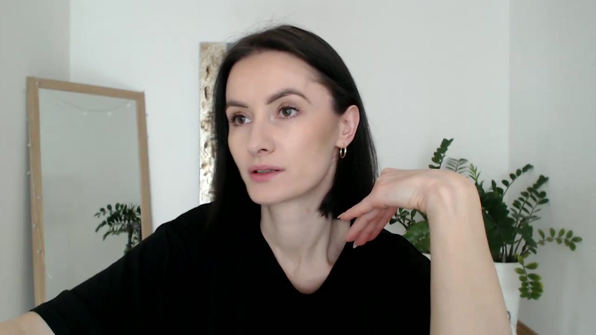 Gallery image thumbnail from the_realpearl's myfreecams stream on, 03/12/2025, 13:26 image 14 of 20