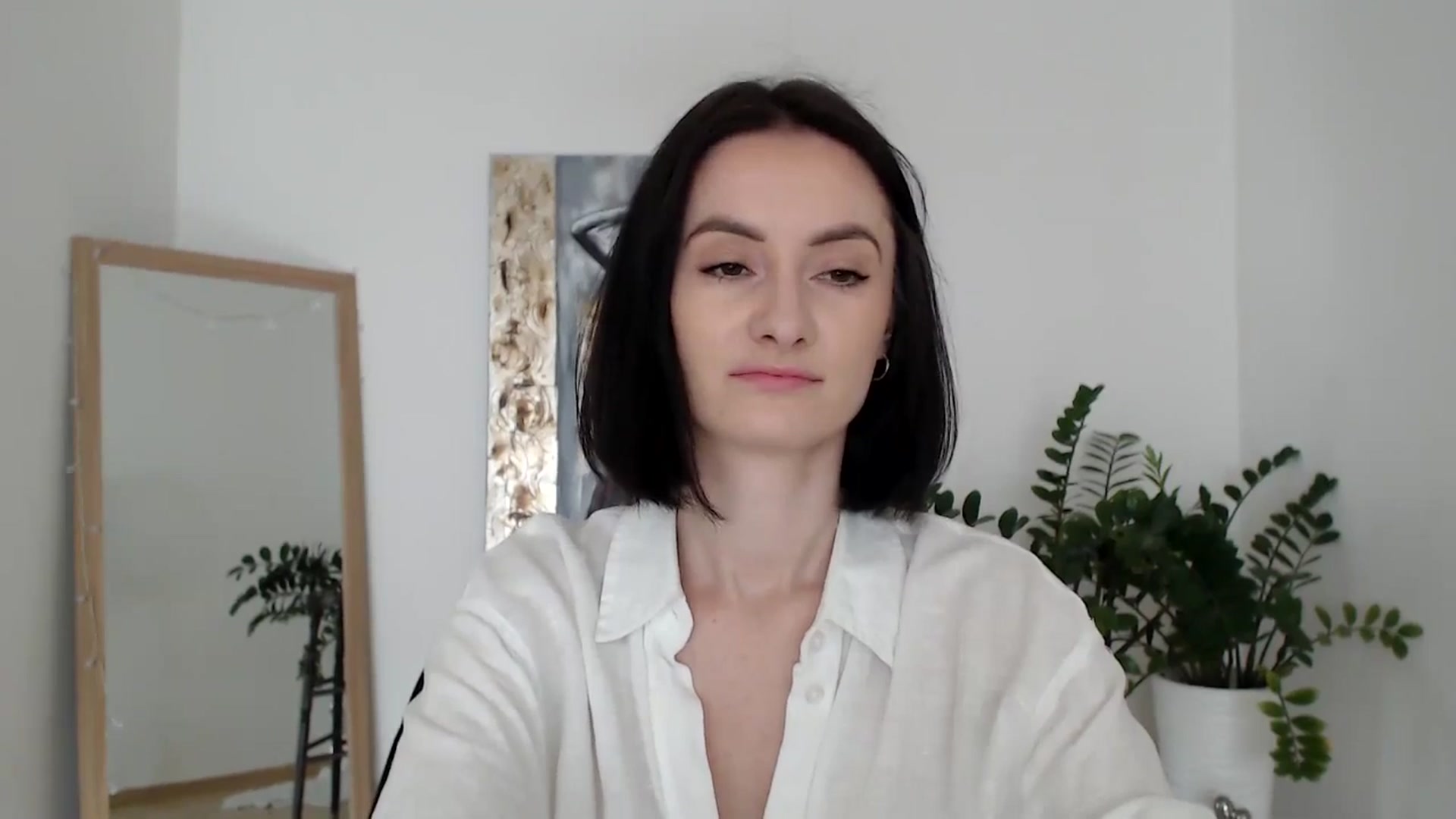 Gallery image thumbnail from the_realpearl's myfreecams stream on, 03/12/2025, 13:26 image 11 of 20
