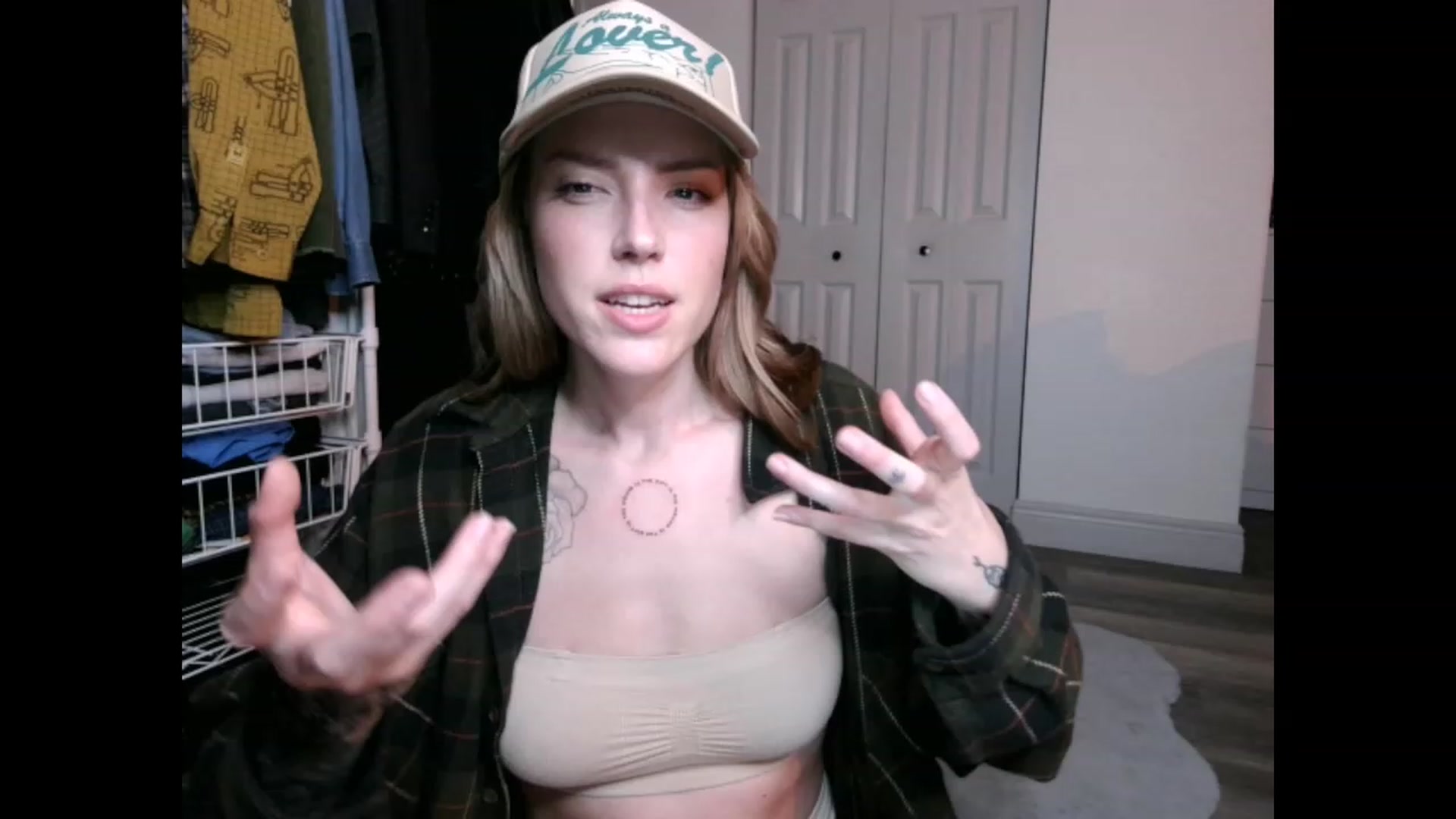 Gallery image thumbnail from the_remedy_'s myfreecams stream on, 12/03/2022, 01:35 image 17 of 20