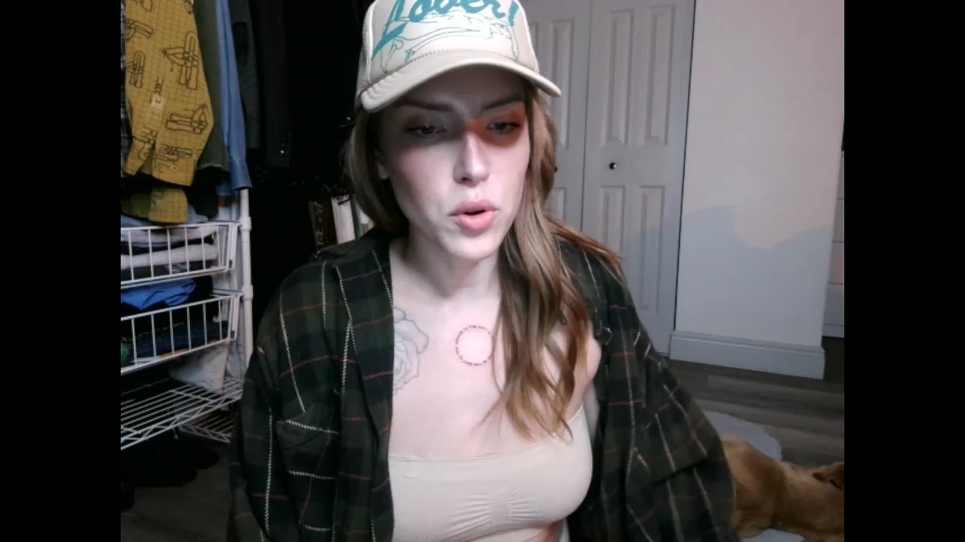 Gallery image thumbnail from the_remedy_'s myfreecams stream on, 12/03/2022, 01:35 image 15 of 20