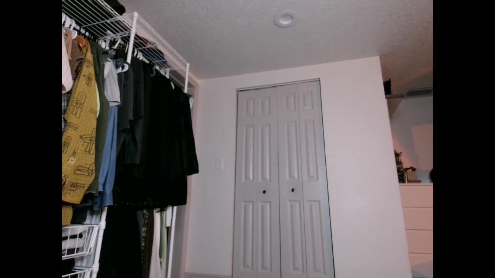 Gallery image thumbnail from the_remedy_'s myfreecams stream on, 12/05/2022, 23:38 image 9 of 20