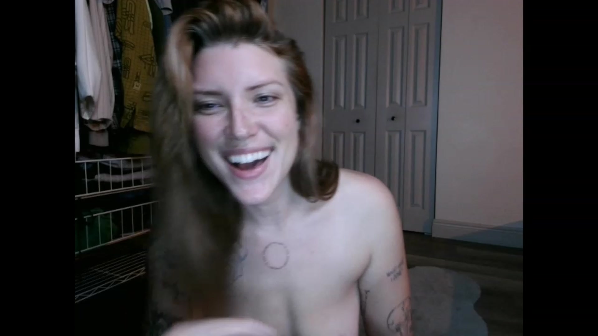 Gallery image thumbnail from the_remedy_'s myfreecams stream on, 12/06/2022, 24:05 image 14 of 20