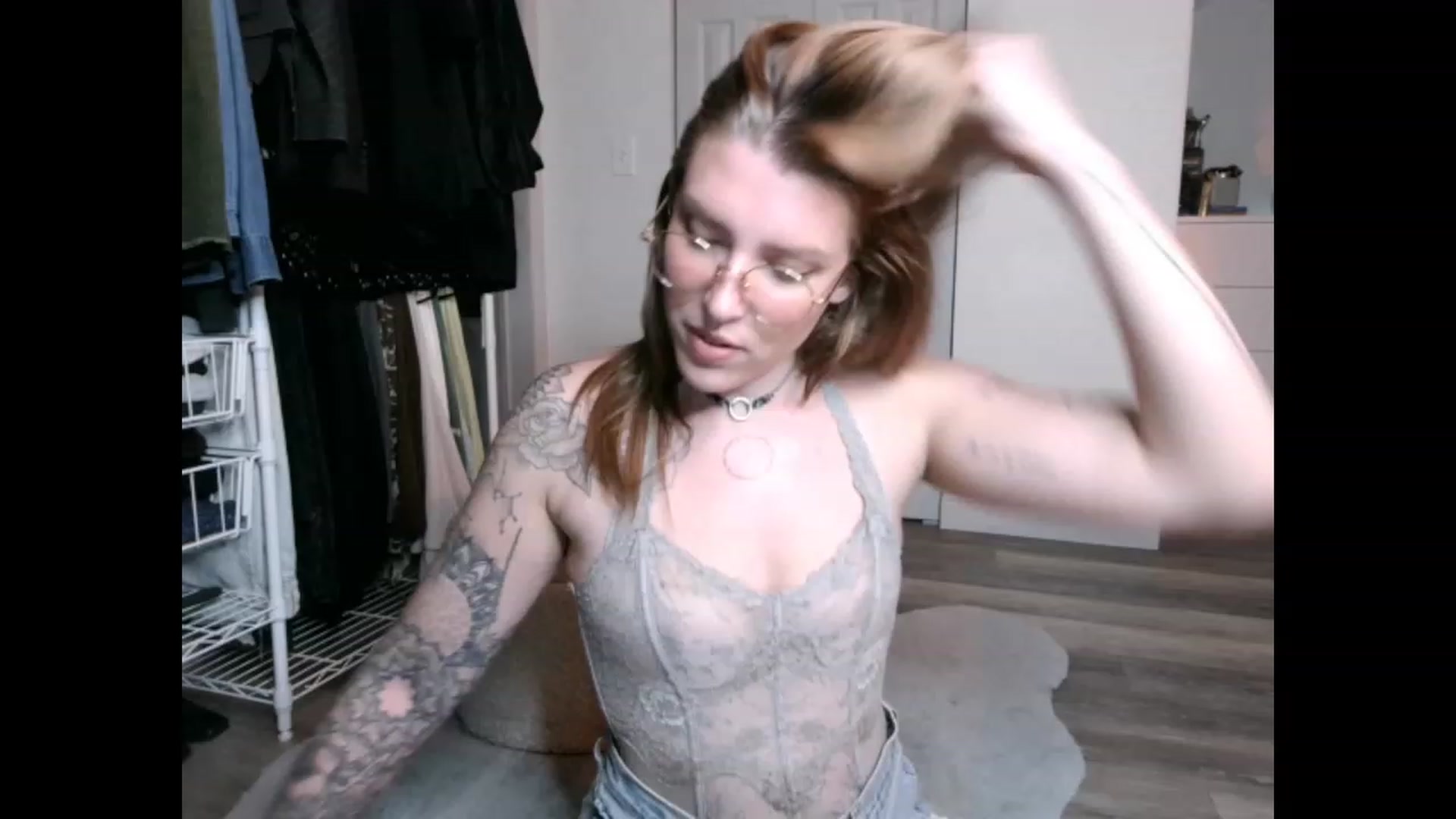 Gallery image thumbnail from the_remedy_'s myfreecams stream on, 12/10/2022, 24:47 image 17 of 20