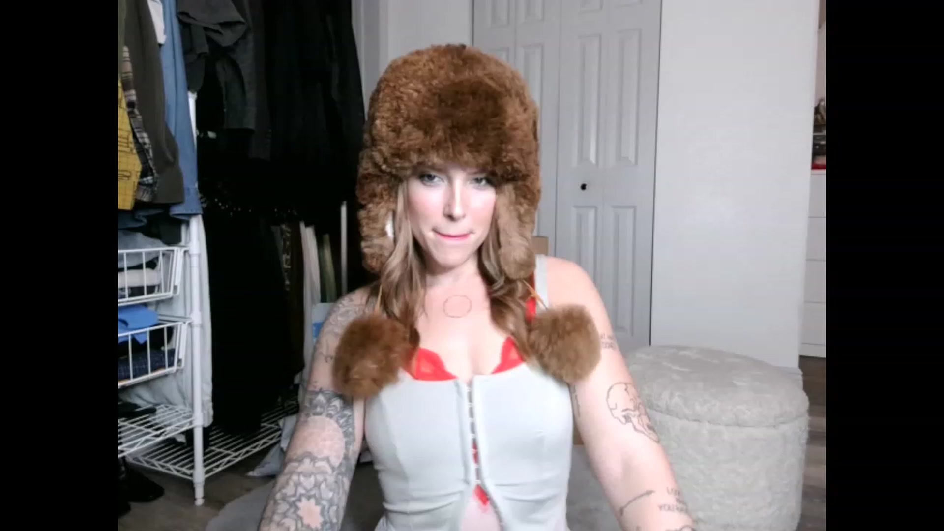 Gallery image thumbnail from the_remedy_'s myfreecams stream on, 12/24/2022, 24:57 image 4 of 20