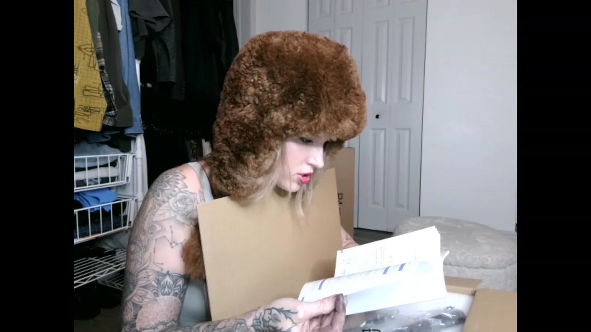 Gallery image thumbnail from the_remedy_'s myfreecams stream on, 12/24/2022, 24:57 image 13 of 20