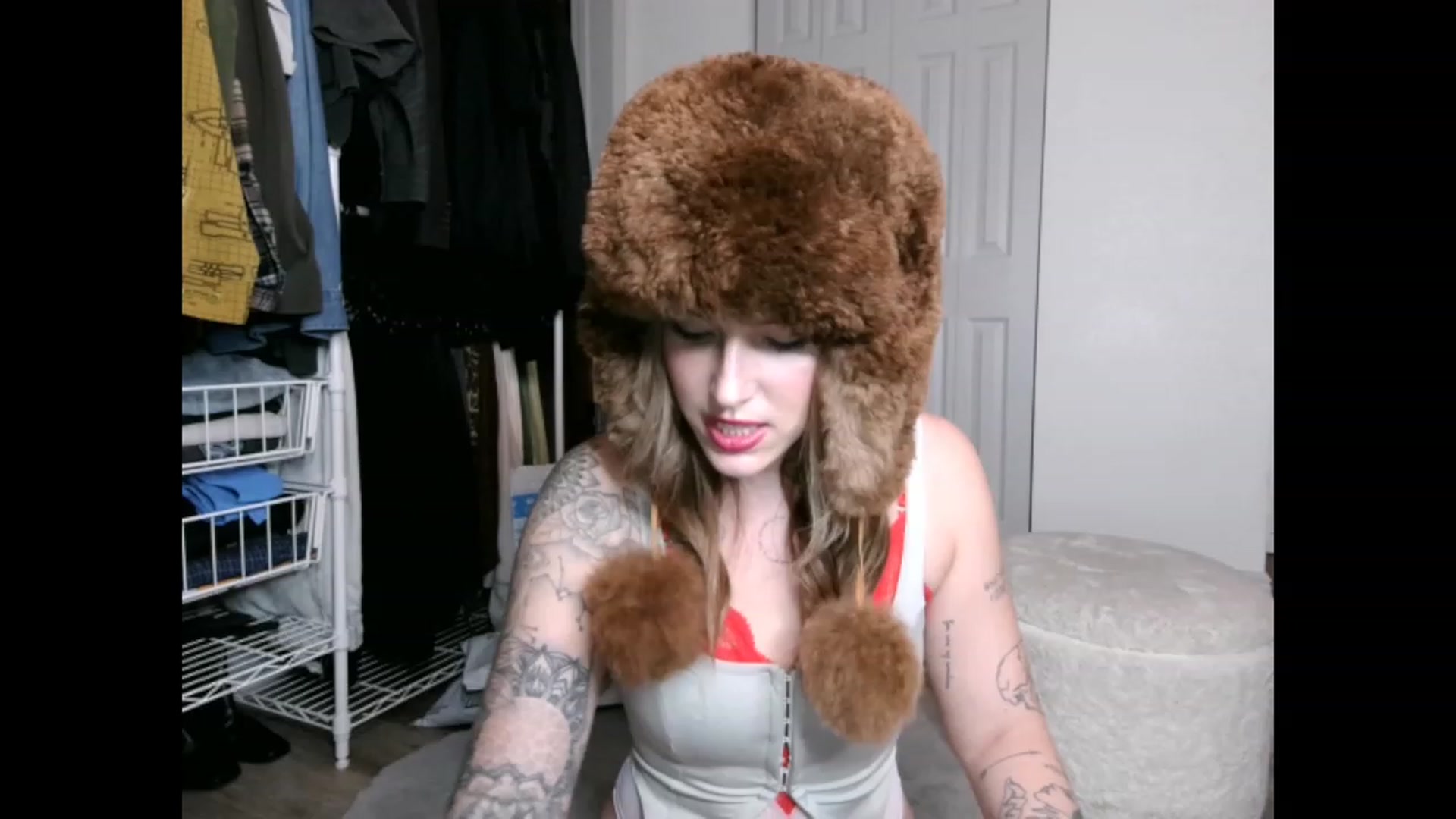 Gallery image thumbnail from the_remedy_'s myfreecams stream on, 12/24/2022, 24:57 image 5 of 20