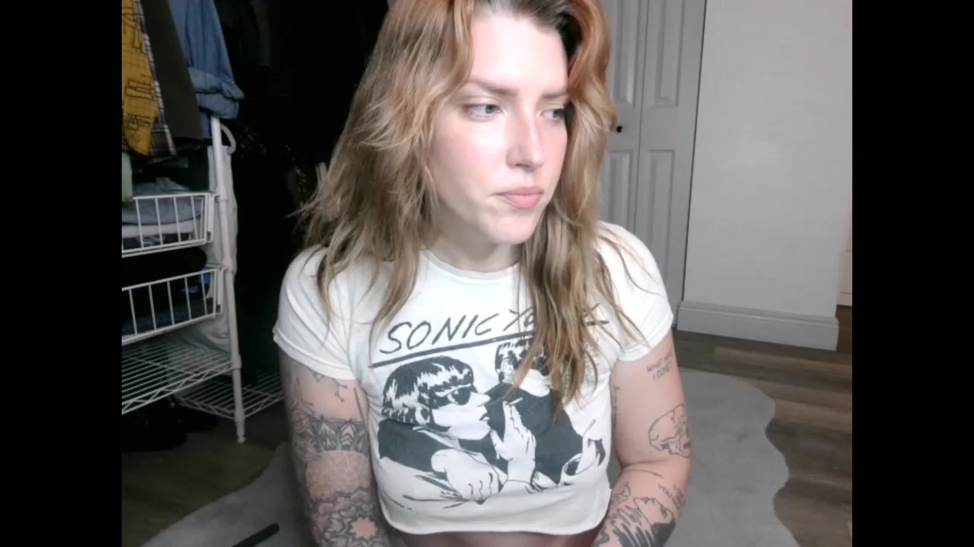 Gallery image thumbnail from the_remedy_'s myfreecams stream on, 01/04/2023, 24:55 image 13 of 20
