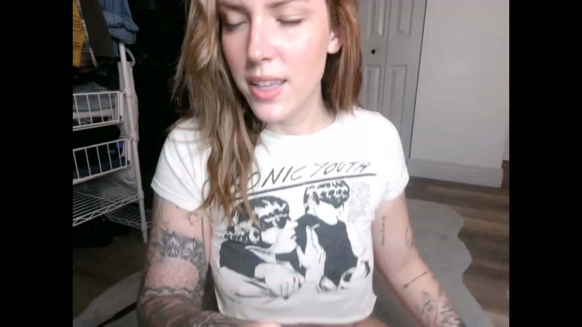 Gallery image thumbnail from the_remedy_'s myfreecams stream on, 01/04/2023, 01:52 image 3 of 20
