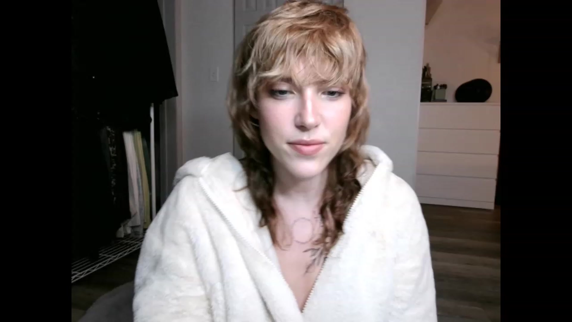 Gallery image thumbnail from the_remedy_'s myfreecams stream on, 01/08/2023, 02:47 image 3 of 20