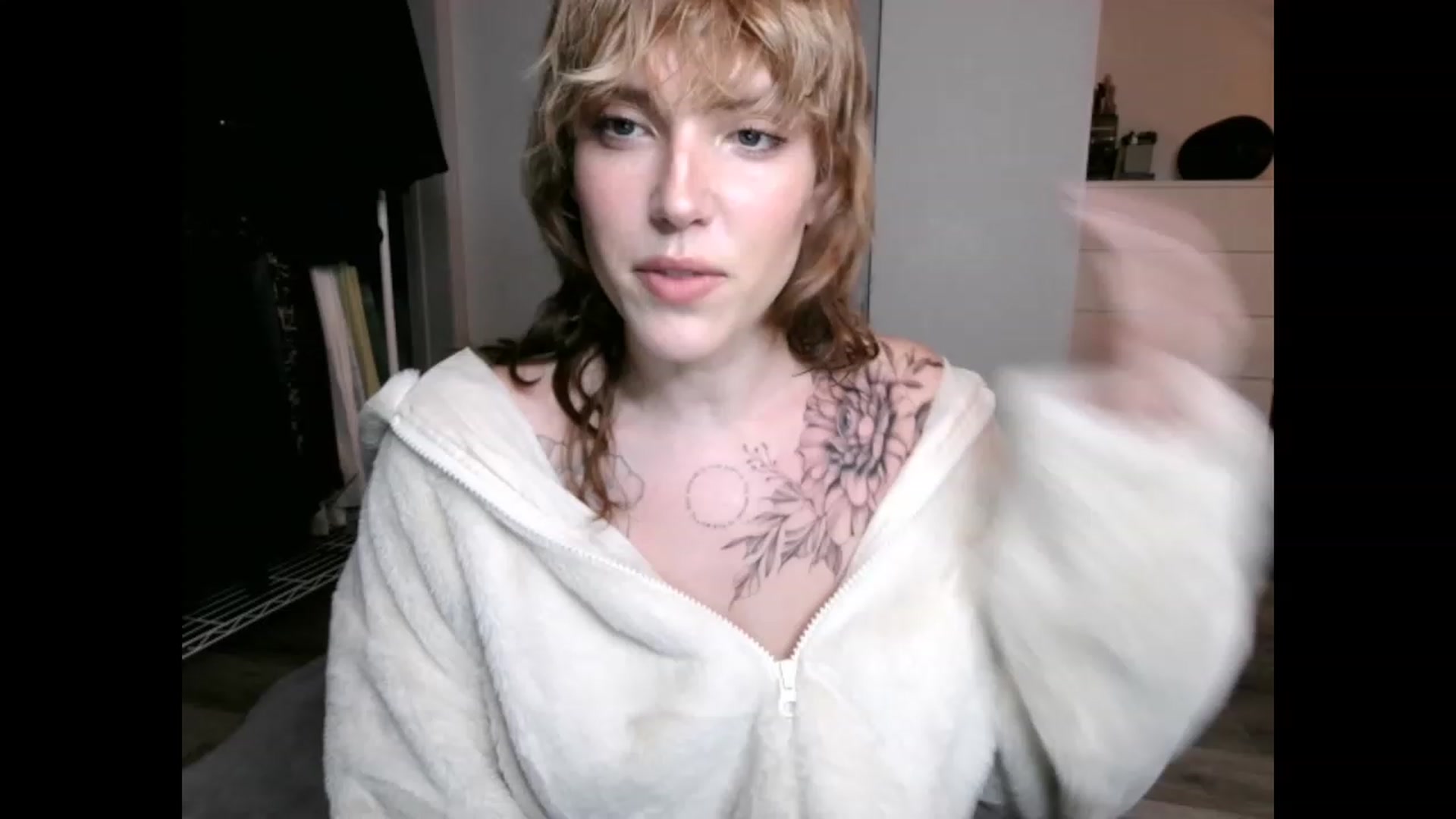 Gallery image thumbnail from the_remedy_'s myfreecams stream on, 01/08/2023, 02:47 image 6 of 20
