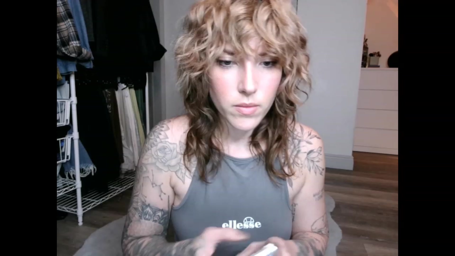 Gallery image thumbnail from the_remedy_'s myfreecams stream on, 01/18/2023, 02:28 image 11 of 20