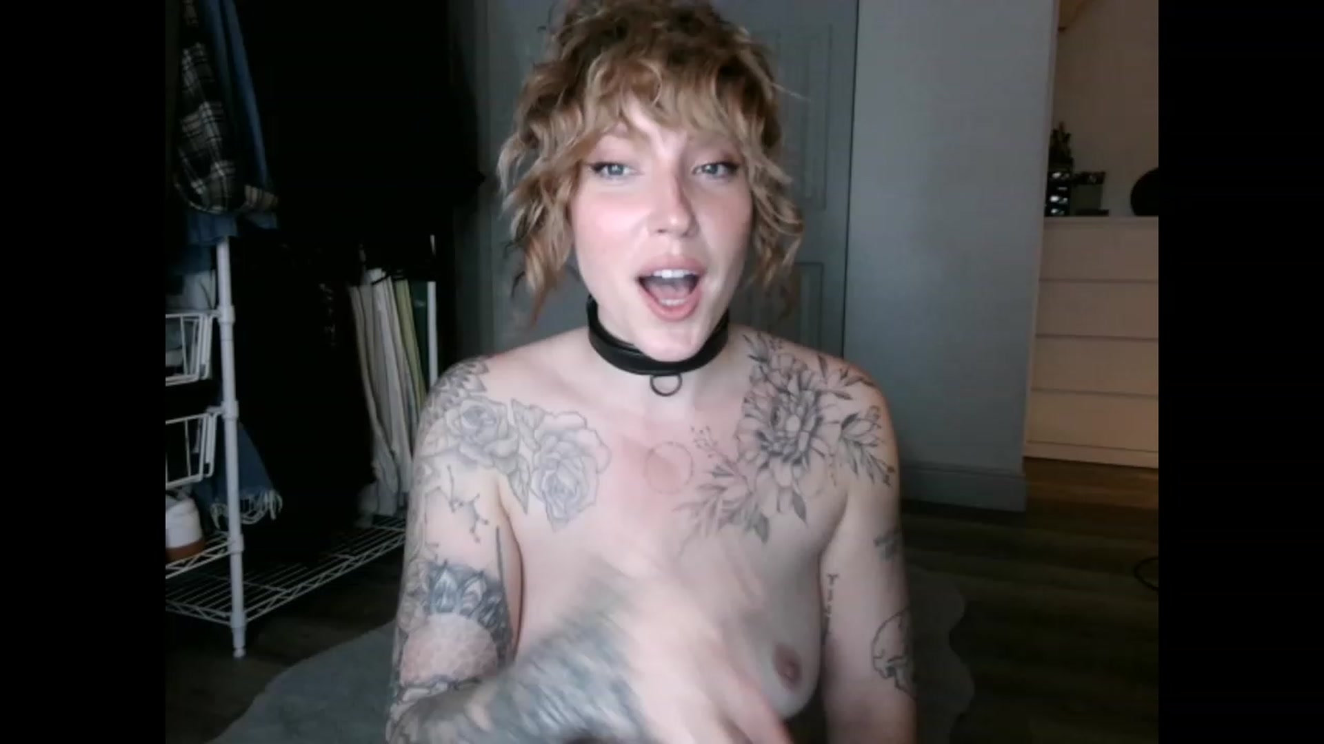 Gallery image thumbnail from the_remedy_'s myfreecams stream on, 01/20/2023, 02:56 image 8 of 20