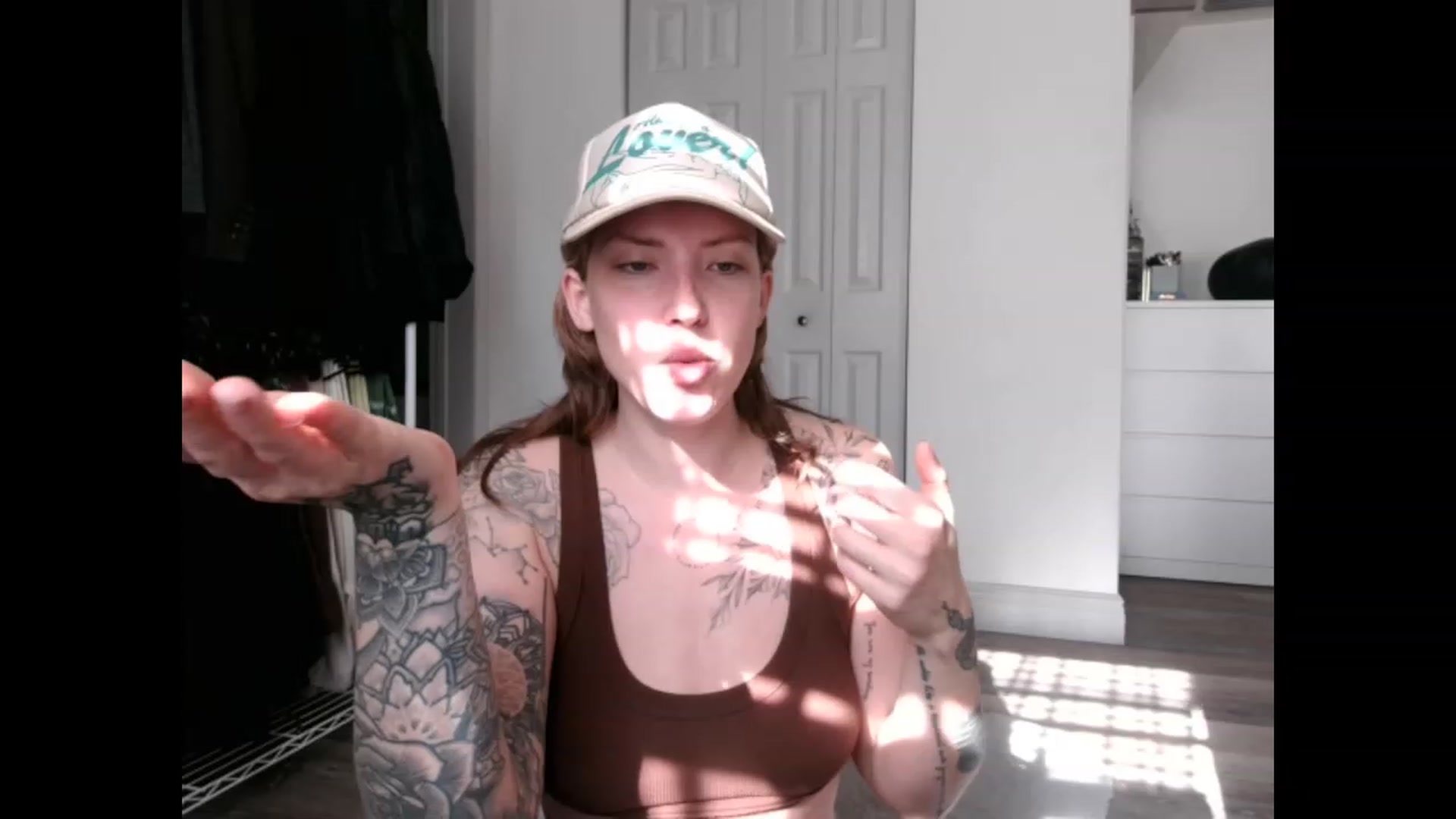 Gallery image thumbnail from the_remedy_'s myfreecams stream on, 01/29/2023, 16:22 image 6 of 20