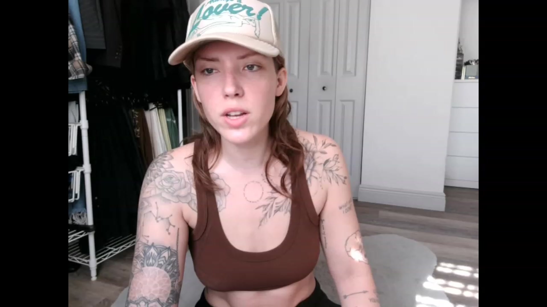 Gallery image thumbnail from the_remedy_'s myfreecams stream on, 01/29/2023, 16:22 image 18 of 20