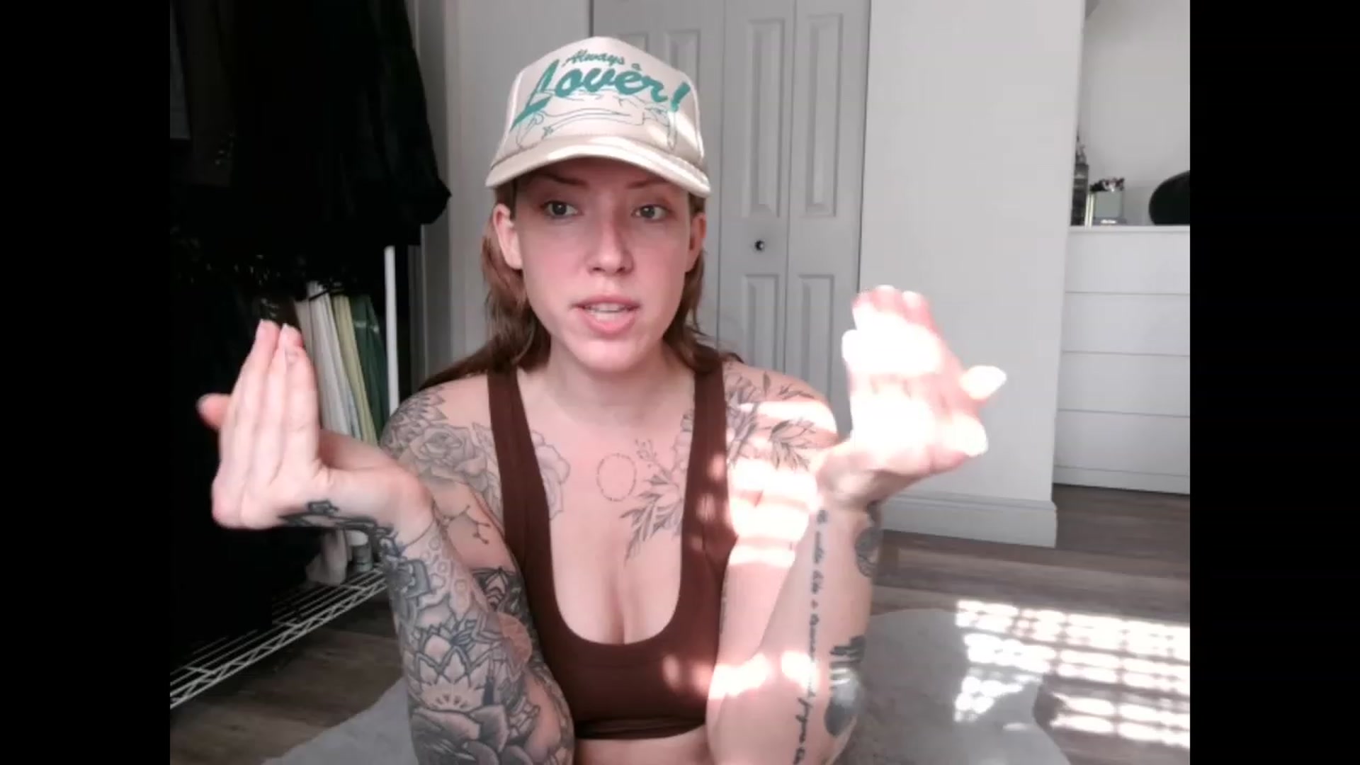 Gallery image thumbnail from the_remedy_'s myfreecams stream on, 01/29/2023, 16:22 image 11 of 20