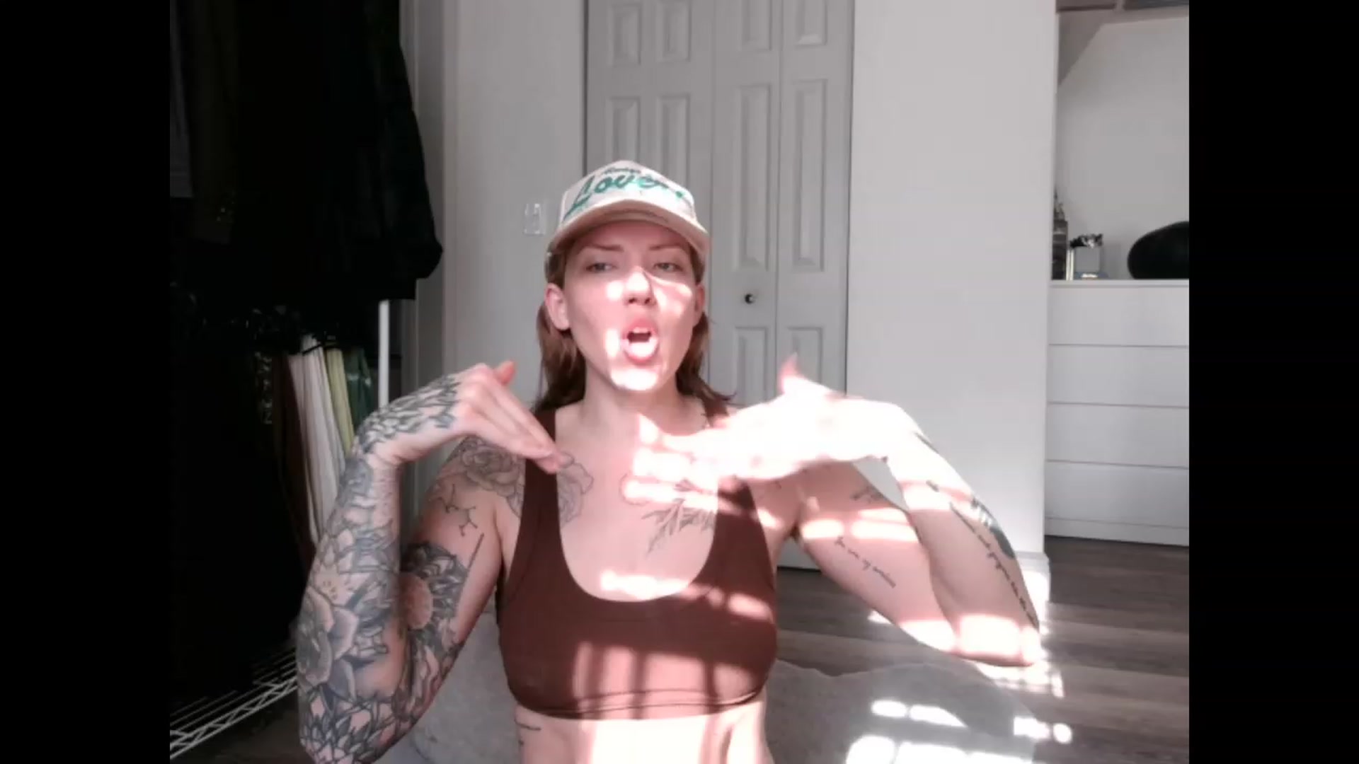 Gallery image thumbnail from the_remedy_'s myfreecams stream on, 01/29/2023, 16:22 image 2 of 20