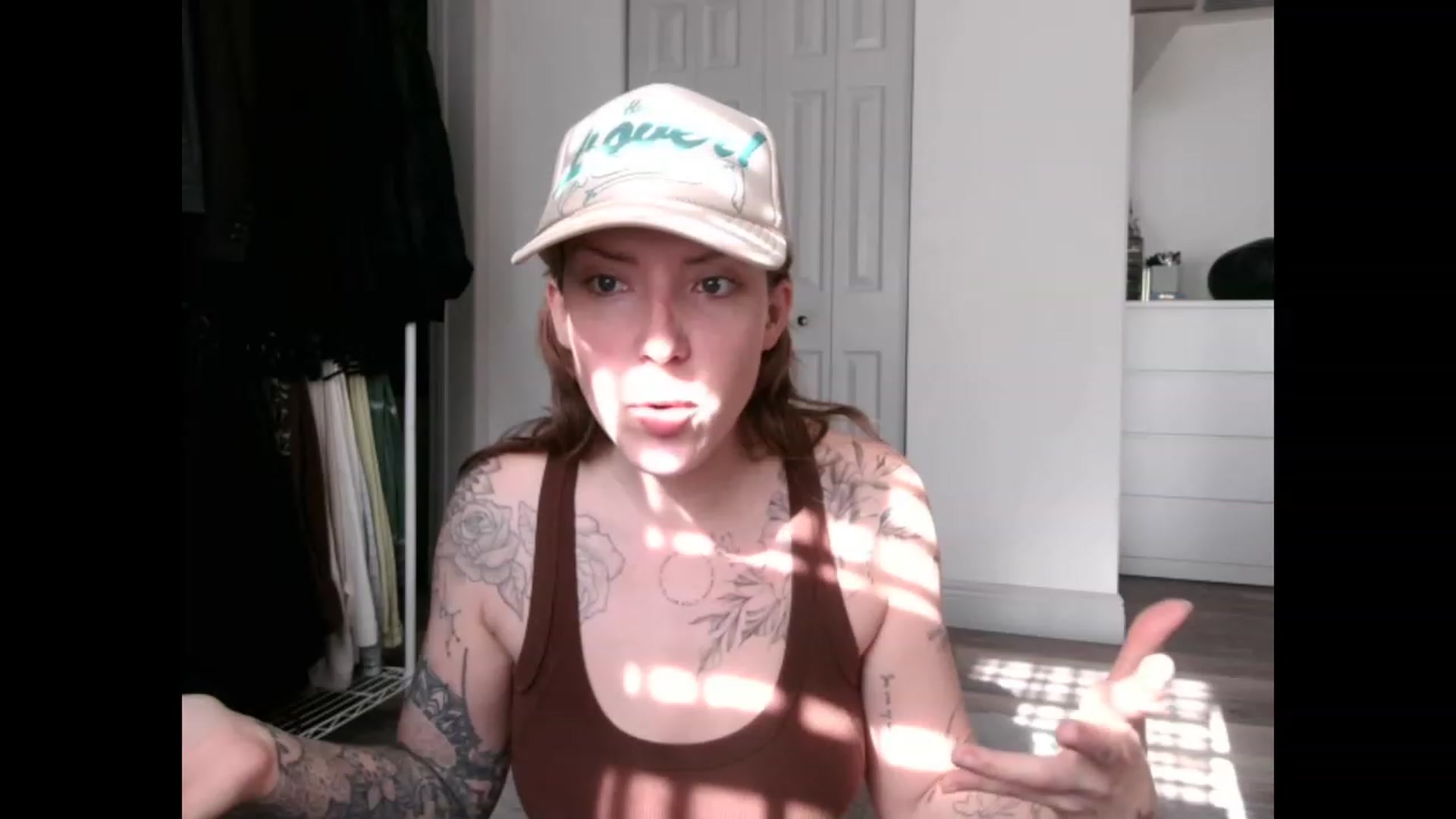 Gallery image thumbnail from the_remedy_'s myfreecams stream on, 01/29/2023, 16:22 image 7 of 20