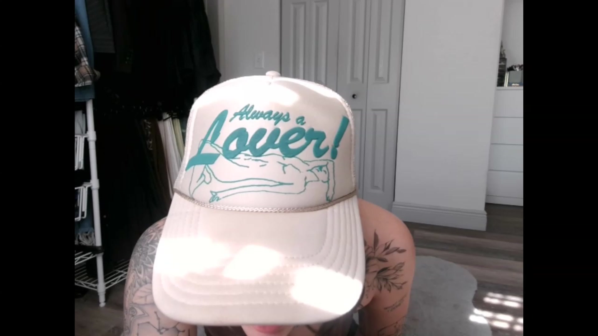 Gallery image thumbnail from the_remedy_'s myfreecams stream on, 01/29/2023, 16:22 image 19 of 20