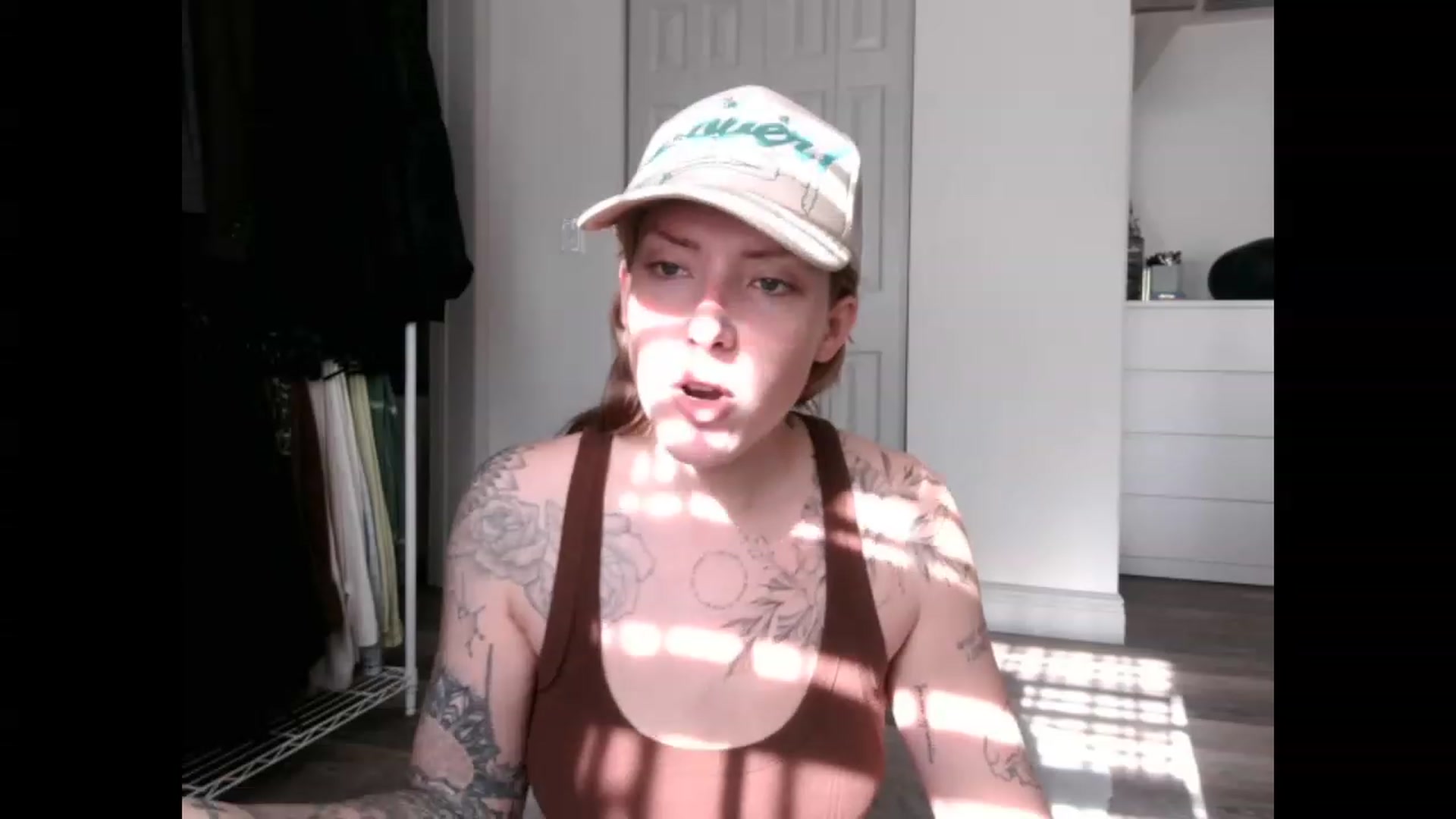 Gallery image thumbnail from the_remedy_'s myfreecams stream on, 01/29/2023, 16:22 image 5 of 20