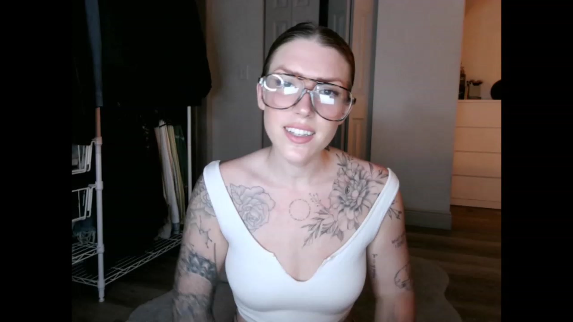 Gallery image thumbnail from the_remedy_'s myfreecams stream on, 02/01/2023, 23:59 image 4 of 20