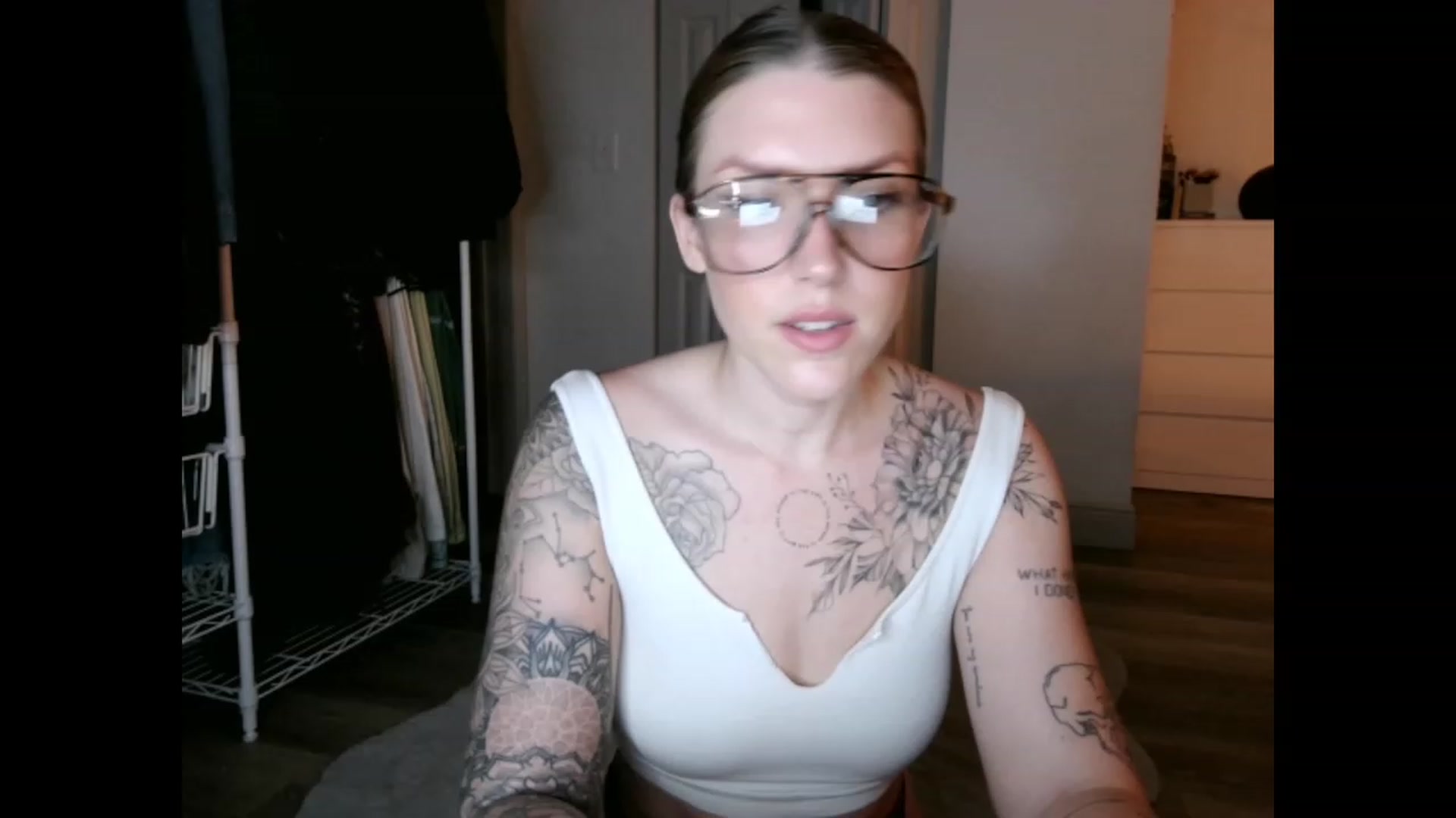 Gallery image thumbnail from the_remedy_'s myfreecams stream on, 02/01/2023, 23:59 image 17 of 20
