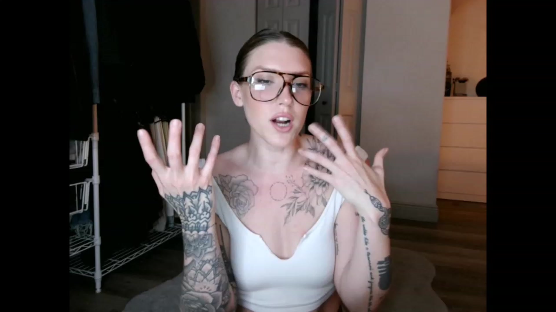 Gallery image thumbnail from the_remedy_'s myfreecams stream on, 02/01/2023, 23:59 image 3 of 20