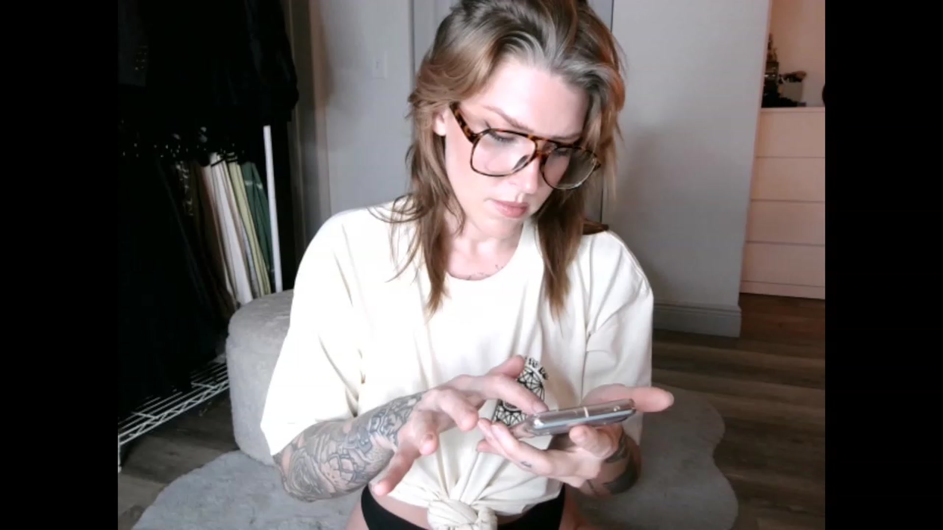 Gallery image thumbnail from the_remedy_'s myfreecams stream on, 02/03/2023, 01:28 image 3 of 20