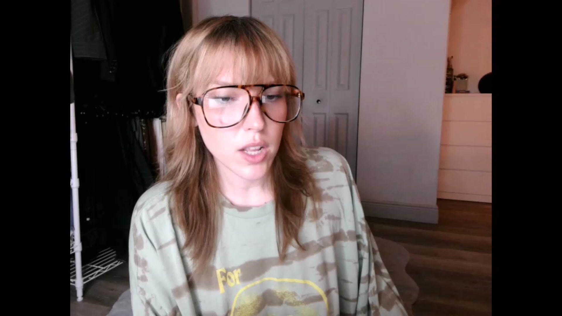 Gallery image thumbnail from the_remedy_'s myfreecams stream on, 02/08/2023, 01:09 image 9 of 20