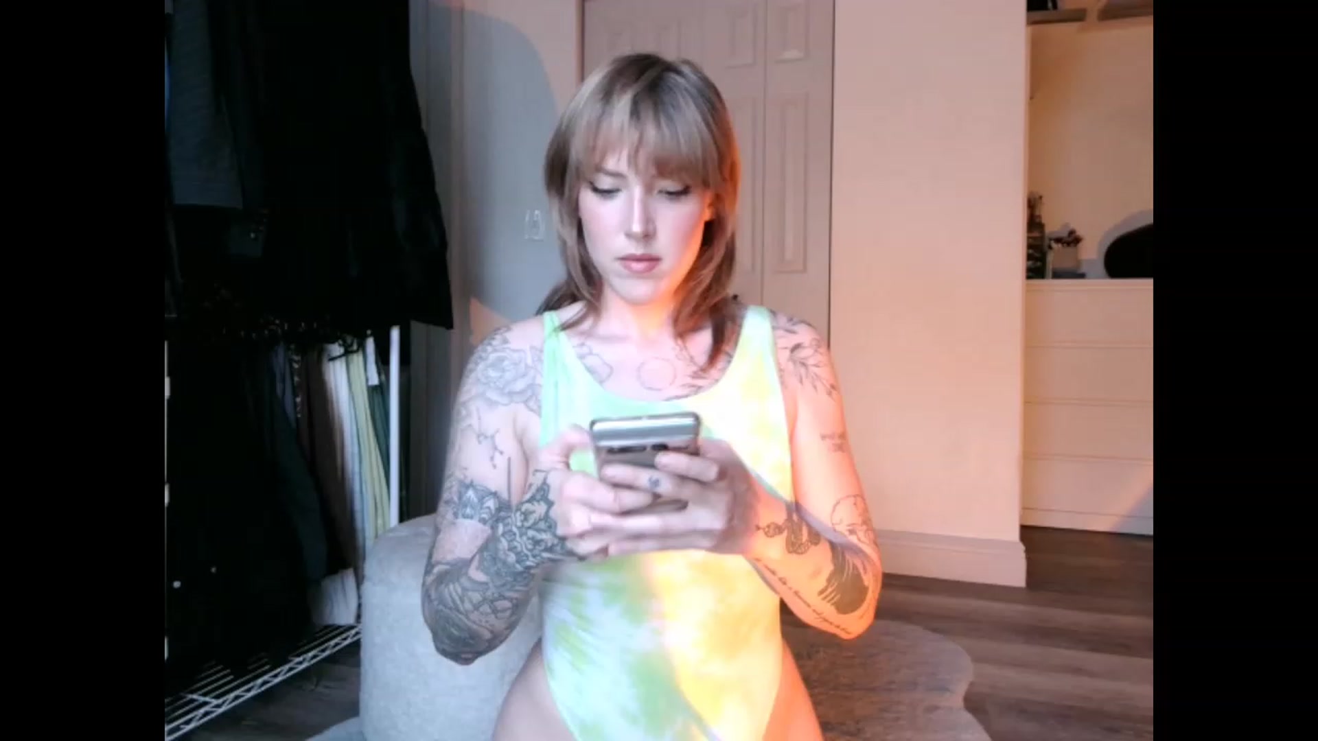 Gallery image thumbnail from the_remedy_'s myfreecams stream on, 02/10/2023, 23:05 image 9 of 20