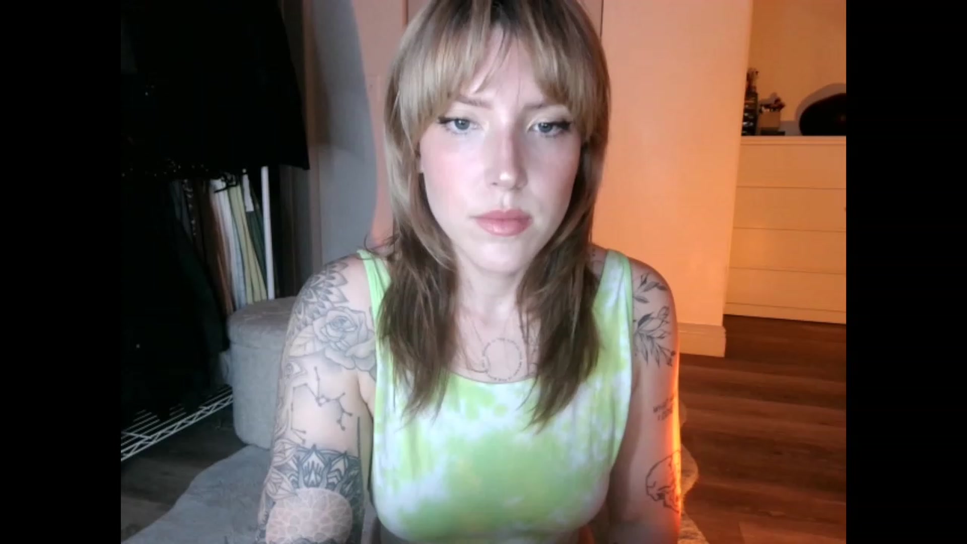 Gallery image thumbnail from the_remedy_'s myfreecams stream on, 02/10/2023, 23:46 image 4 of 20