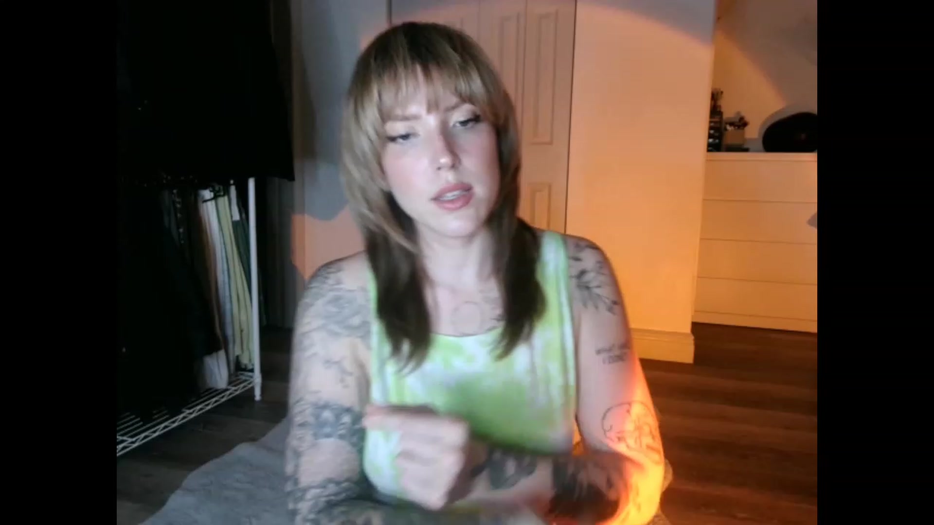 Gallery image thumbnail from the_remedy_'s myfreecams stream on, 02/10/2023, 23:46 image 18 of 20