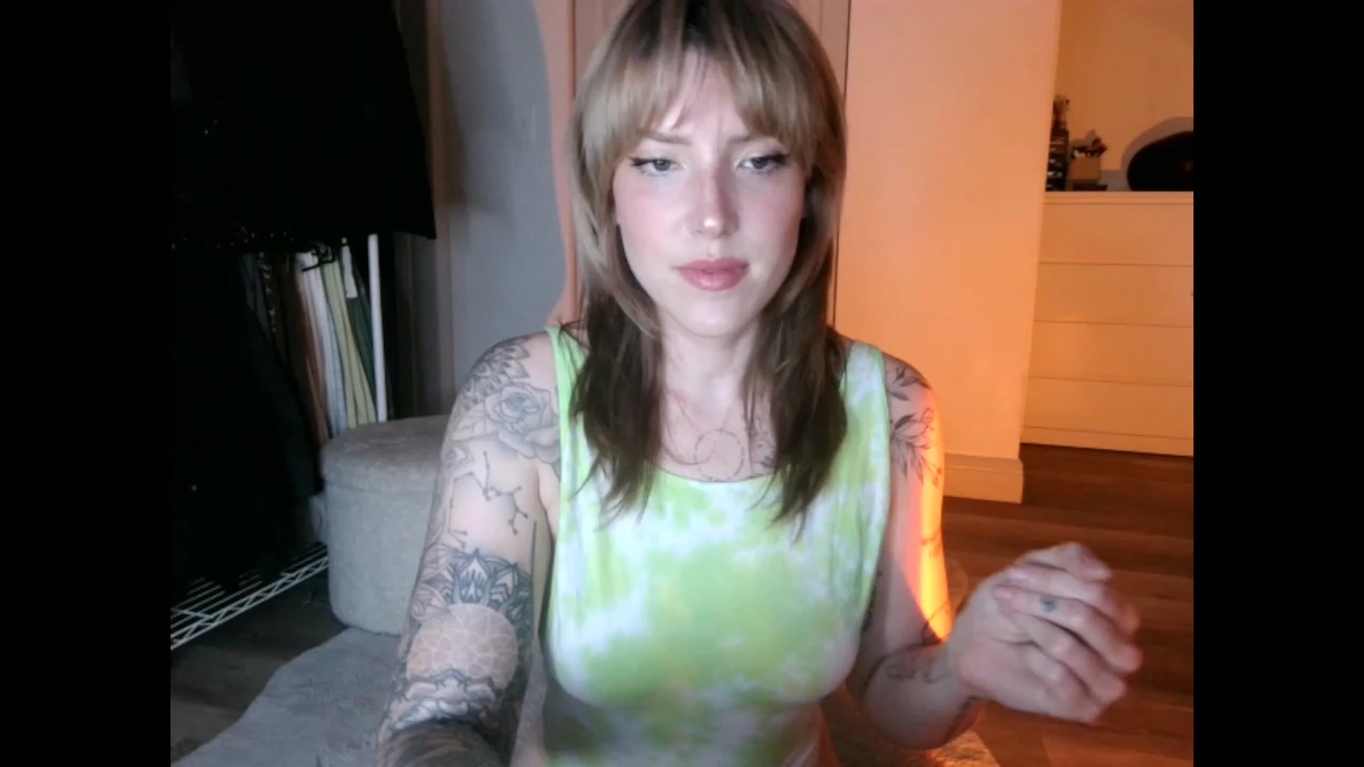 Gallery image thumbnail from the_remedy_'s myfreecams stream on, 02/10/2023, 23:46 image 5 of 20