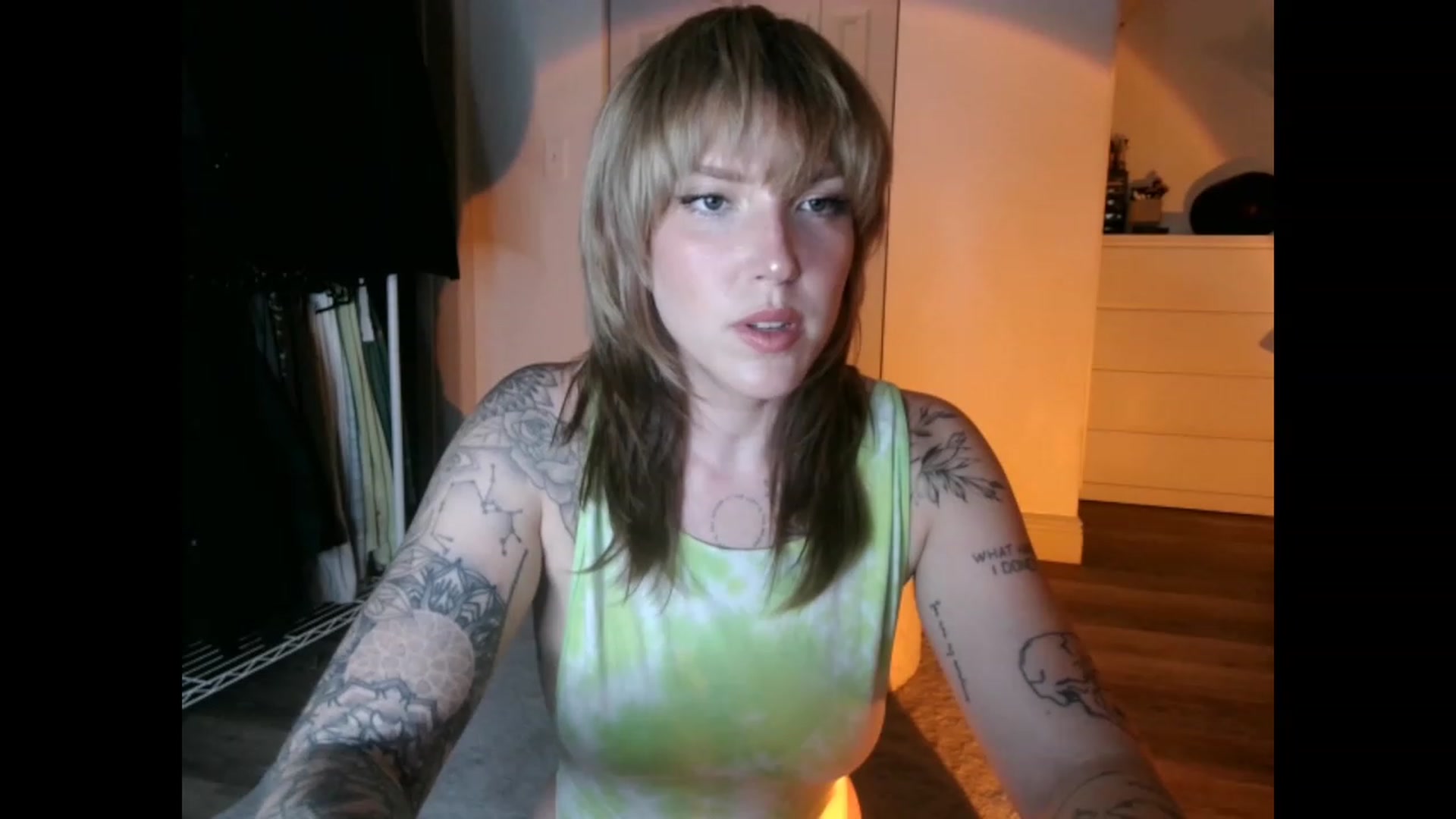 Gallery image thumbnail from the_remedy_'s myfreecams stream on, 02/10/2023, 23:46 image 15 of 20