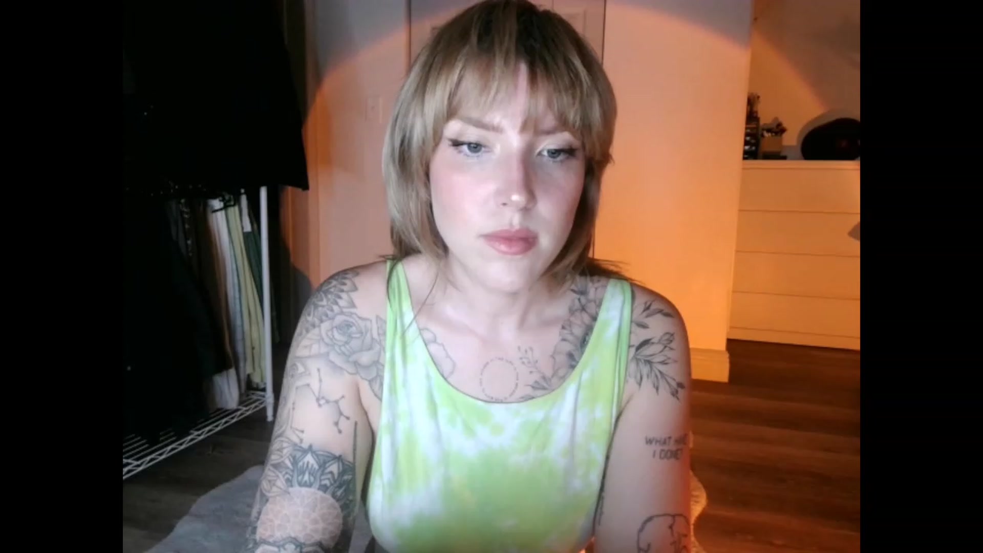 Gallery image thumbnail from the_remedy_'s myfreecams stream on, 02/10/2023, 23:46 image 16 of 20