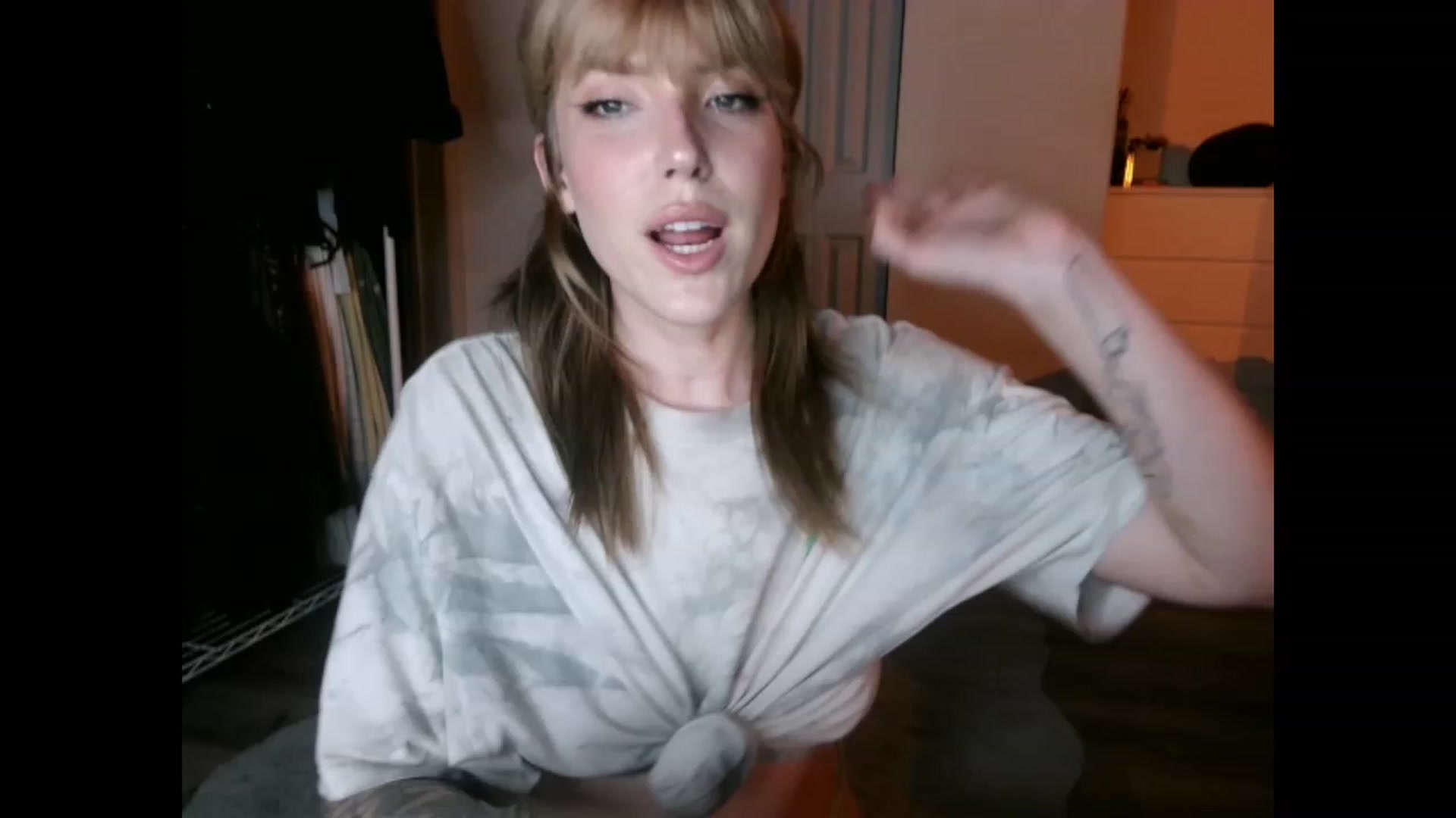 Gallery image thumbnail from the_remedy_'s myfreecams stream on, 02/15/2023, 23:57 image 13 of 20